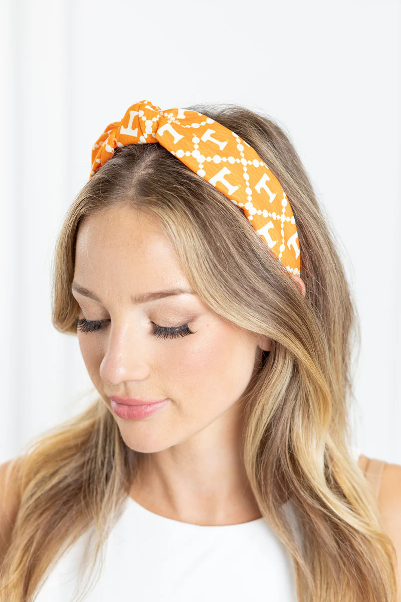 Available in multiple schools. | Avara