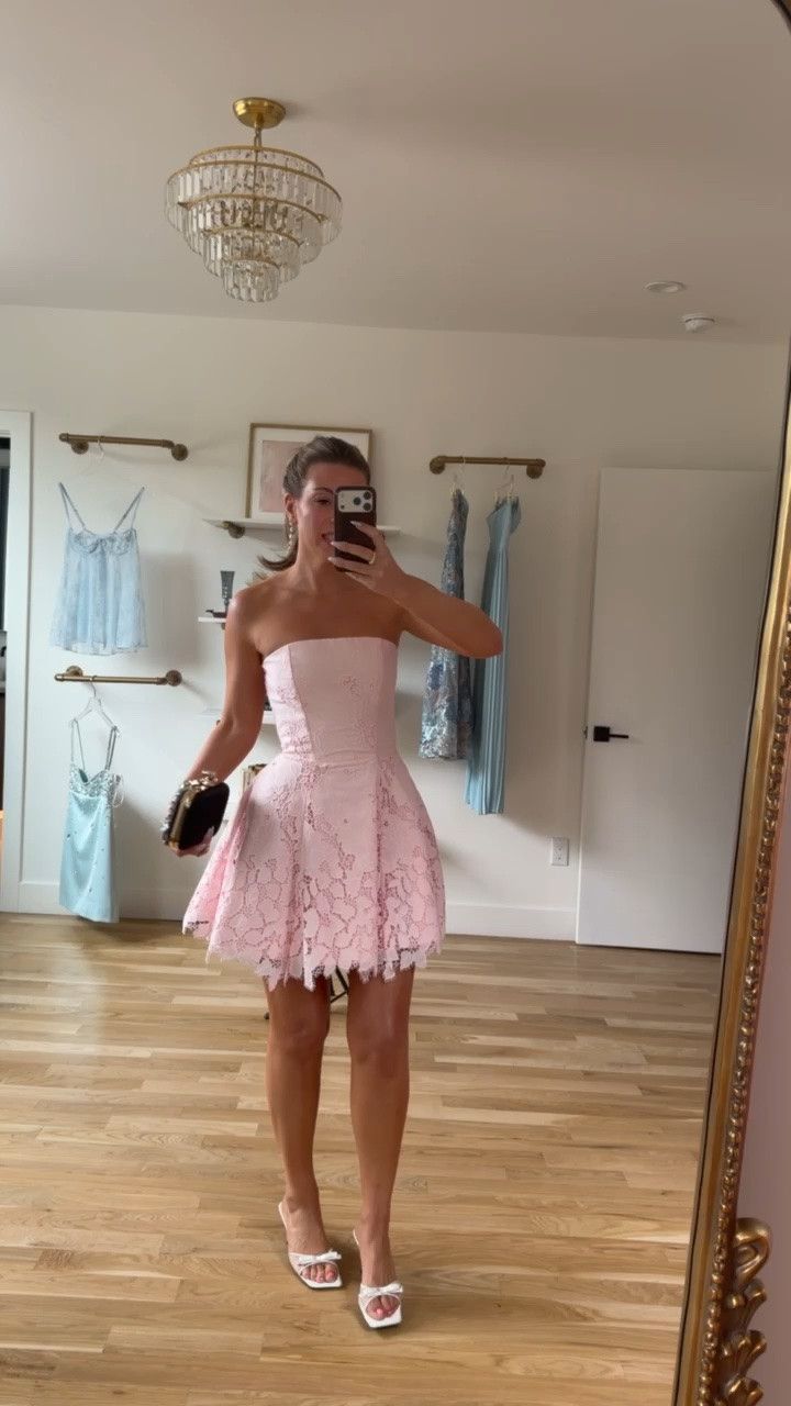 wedding guest dresses for every girl 

i did my normal size 2/small

Wedding guest
Formal event
Black tie
Special occasion
Sequin
Floral
Winter event
Holiday party

#LTKHoliday

#LTKootd #LTKgrwm