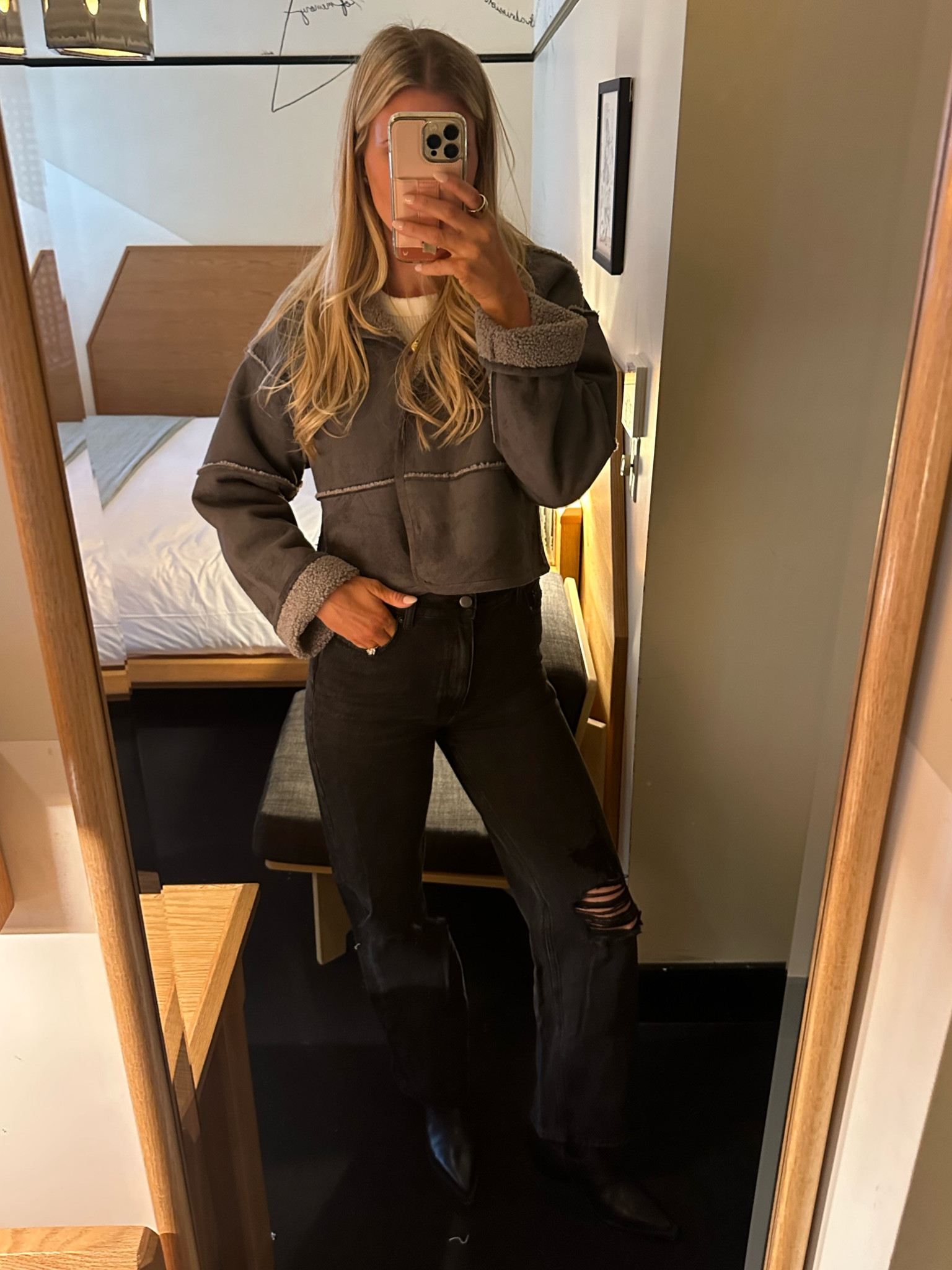 I can’t find the exact color I am wearing in the jacket, but I linked it similar! It’s Velvet by Graham and Spencer 