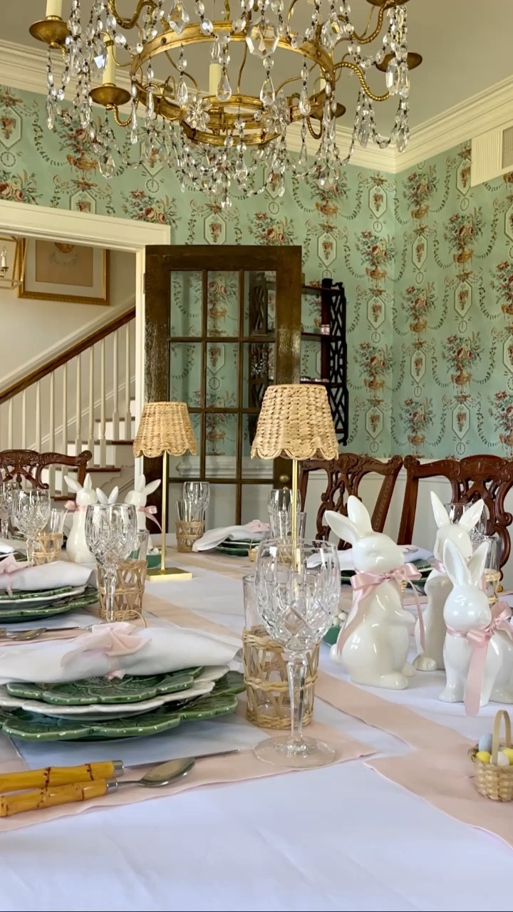 Blooming Cabbage Flower Arrangement on my Easter table. 🥬🌷🐇

#LTKVideo #LTKhome #LTKSeasonal