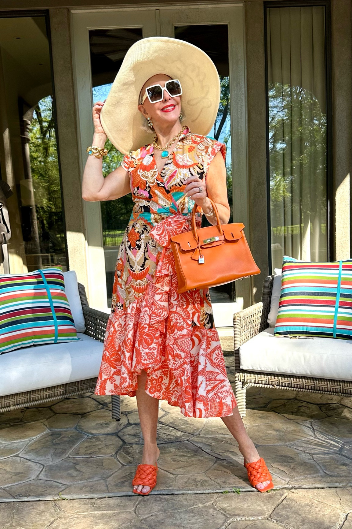 Orange you glad…. it’s almost spring? Well ladies spring has sprung here in the south. Trees are getting their new leaves, azaleas blooming and my amaryllis’s are popping their beautiful heads up. You know what that means…Easter is on it’s way. A beautiful time of year for spring frocks in pretty colors, pastels and florals. Today on my blog we have linked some beautiful dresses, bags, shoes and jewelry to complete your Easter look. Jewelry @julievoss Hat @eugeniakim @anthropologie @quay #sunglasses #hermesbag #designerbag #printdress
#springdress #easterdress #summerhat #julievossjewelry

#LTKstyletip #LTKitbag #LTKSeasonal