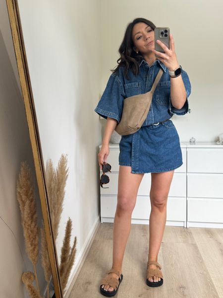Double denim look

Shirt is from cos - wearing size 34 which is a 6 - it’s oversized. So if you’re petite like me then size down

Skort is from threadbare 

Sandals and bag are PLT 

Double denim look, outfit ideas, denim shirt, country concert outfit, summer outfit 





#LTKstyletip #LTKeurope #LTKfindsunder100