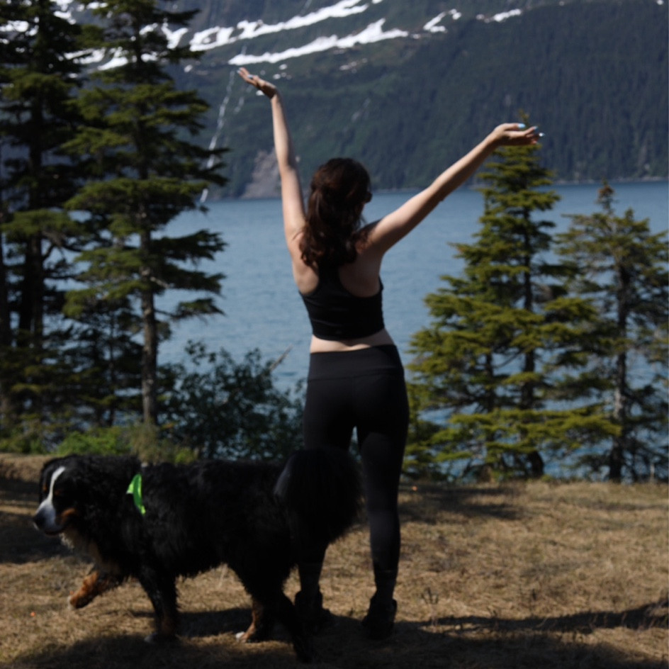 Daydreaming about summer hikes… deffffinitely going to break out this alo yoga set again this summer! 

#LTKSeasonal #LTKstyletip #LTKfitness