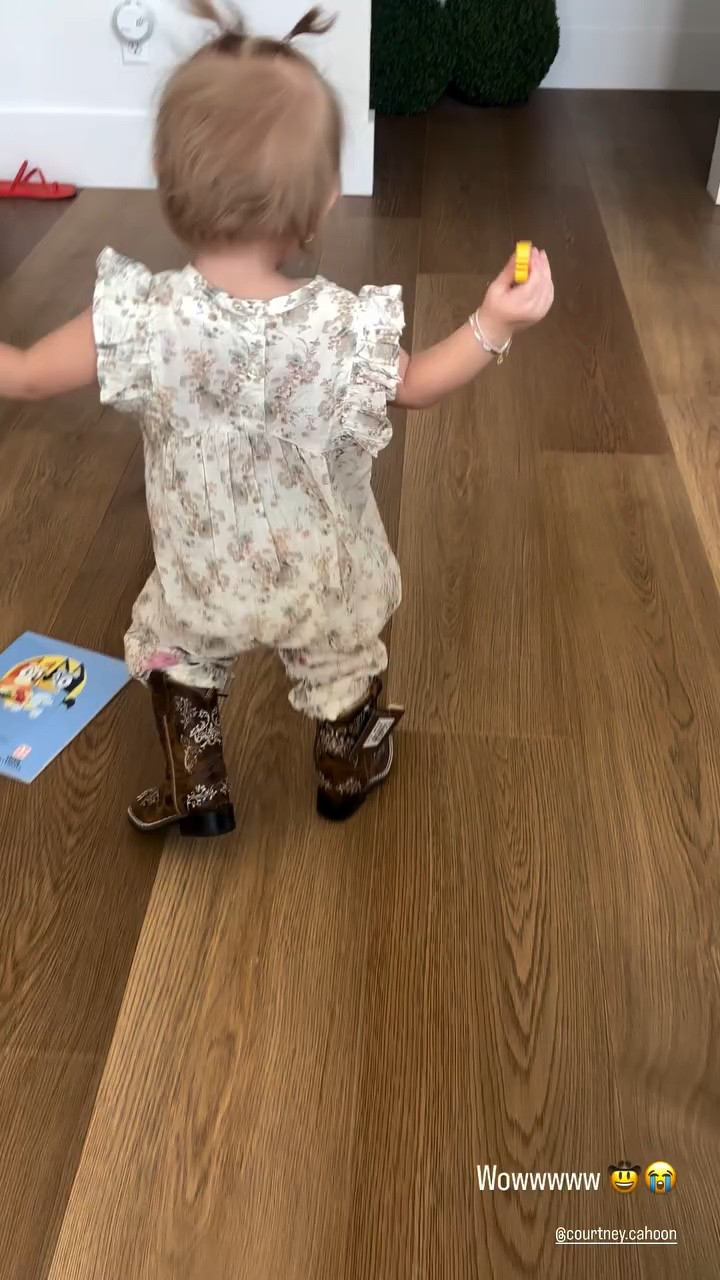 Rosie’s new boots!

#LTKKids #LTKootd #LTKBaby