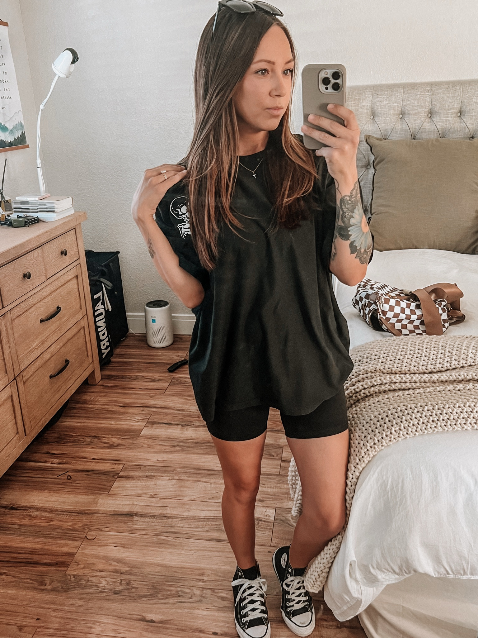 OOTD as a stay at home mom of 4
Top: medium from TikTok Shop
Bottoms: 4
Converse TTS 
Bumbag is from Goldblush

#LTKStyleTip #LTKPetite #LTKActive