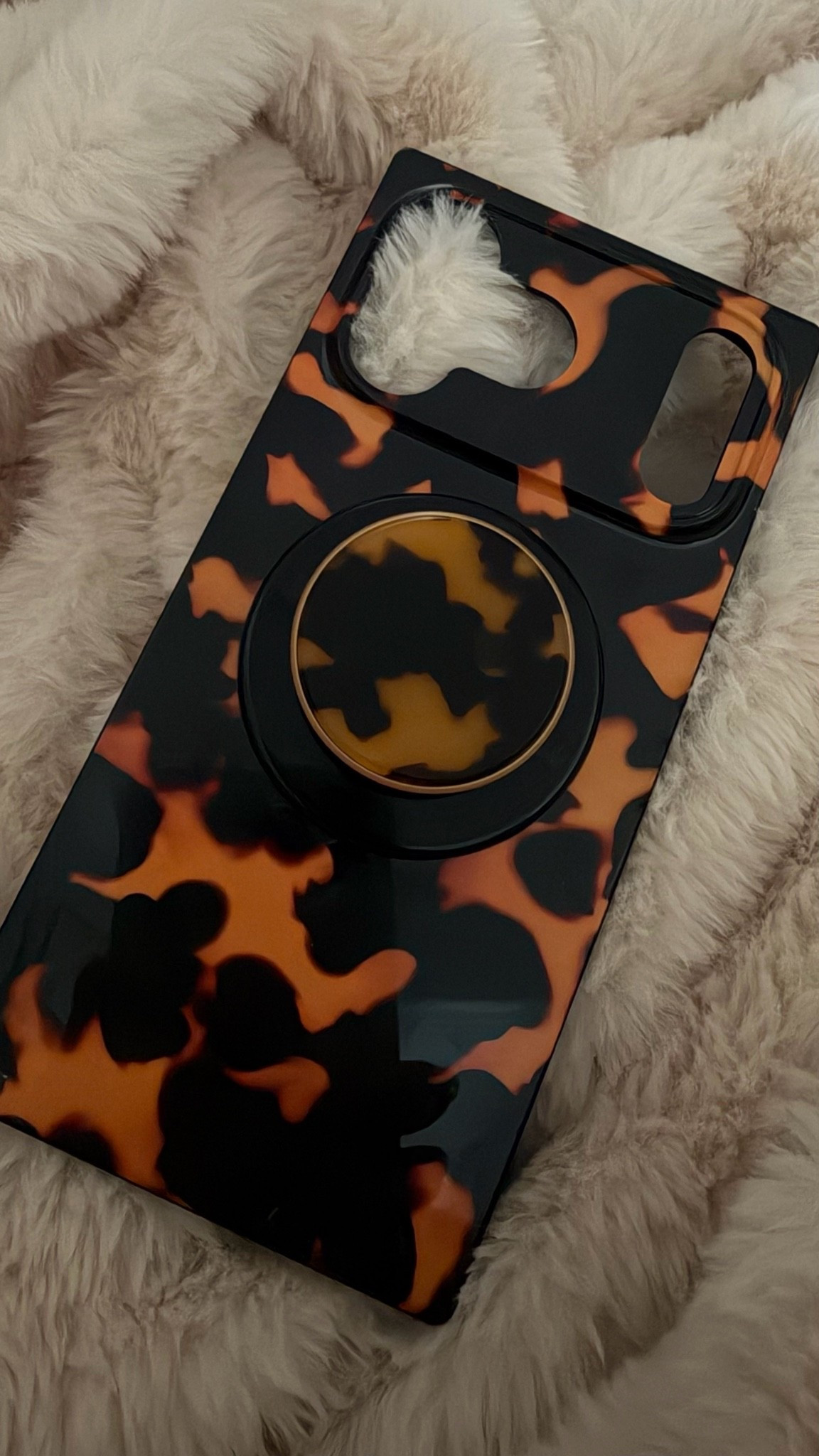 Fav style phone case and always a pop socket girlie

#LTKmomlife #LTKOver40 #LTKdayinmylife