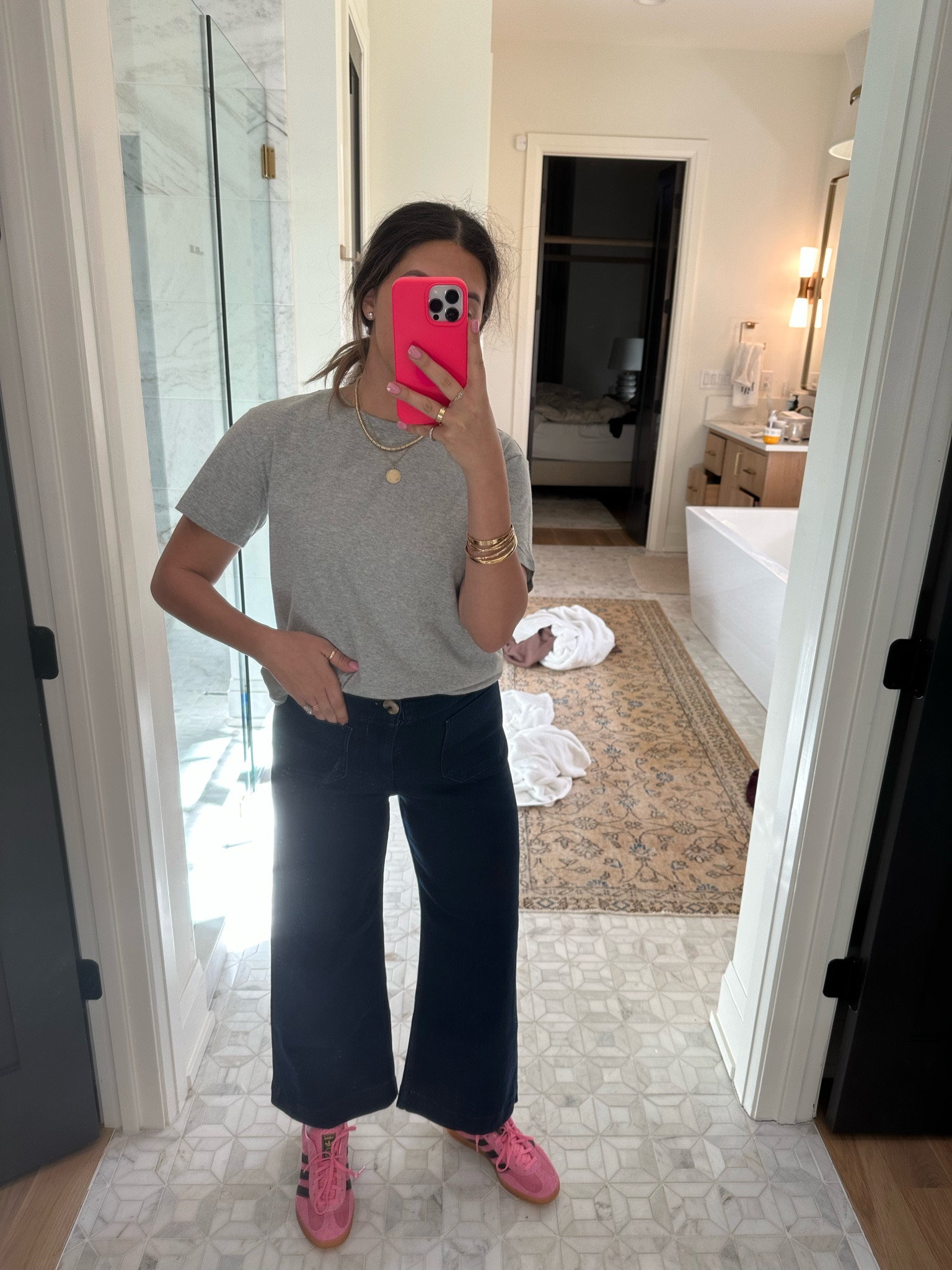 Top: M
Jeans: 28 

The @walmart tee I’ve been buying for years. $5 & comes in a ton of colors!! 

Dressupbuttercup.com 

#dressupbuttercup #walmartpartner

#LTKfindsunder50 #LTKstyletip #LTKMostLoved