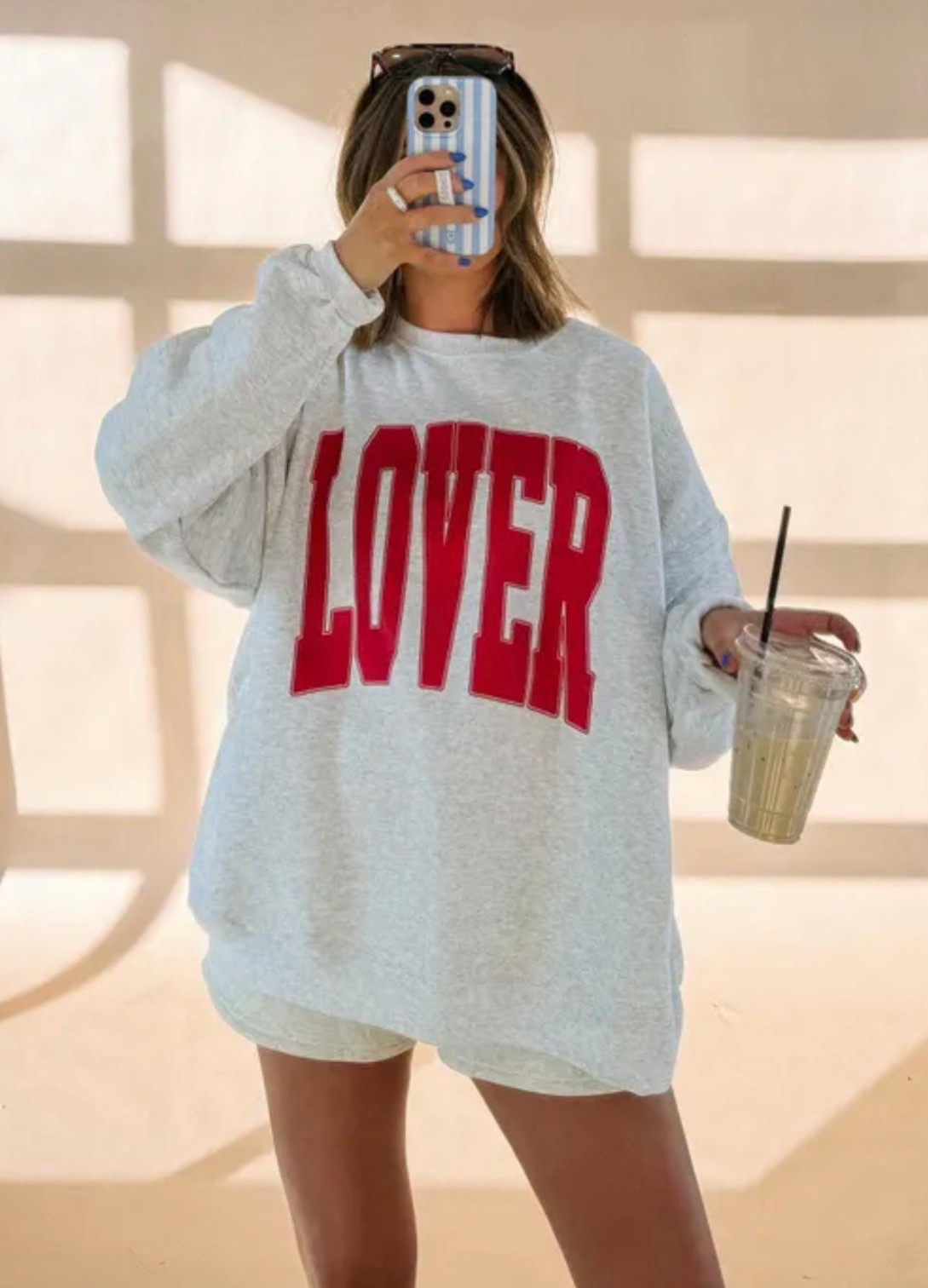 Oversized LOVER sweatshirtt

#LTKActive #LTKmomlife #LTKValentine