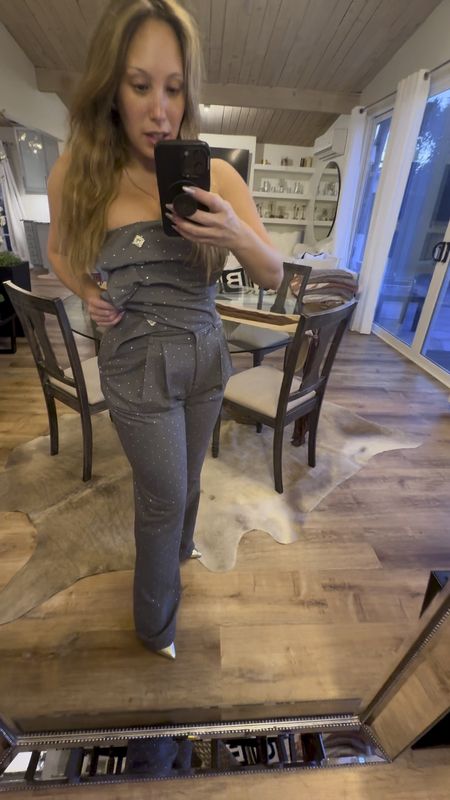 How cute is this Revolve sparkly grey matching suit?! Easily wear this look when going to brunch with your girls or even wear it out! Love this so much and I can say I was definitely pleasantly surprised! 😍

#LTKshoecrush #LTKworkwear #LTKVideo