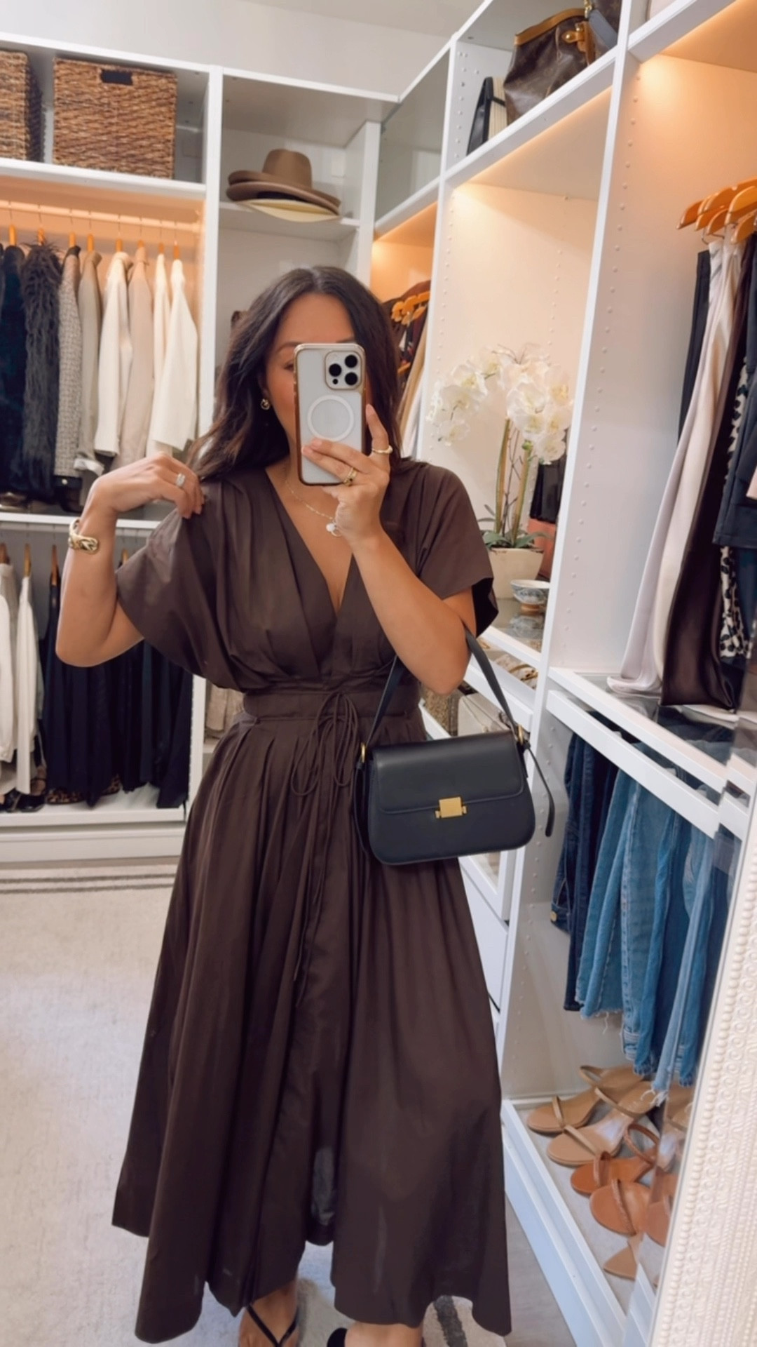 The fit of this dress is 🔥 I sized up to a medium 

#LTKOver40 #LTKStyleTip