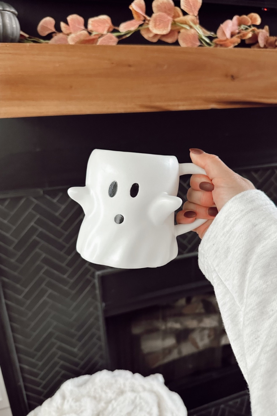 The cutest ghost mghost

Fall 
Fall decor 
Halloween 

#LTKHome #LTKSeasonal #LTKStyleTip