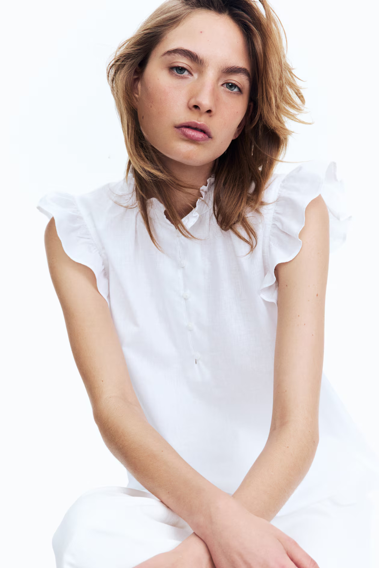 Linen-blend blouse | H&M (UK, MY, IN, SG, PH, TW, HK)