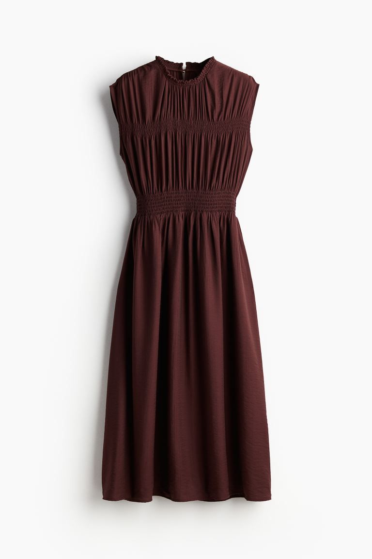 Smocked-detail Dress - Round Neck - Sleeveless - Burgundy - Ladies | H&M US | H&M (US + CA)