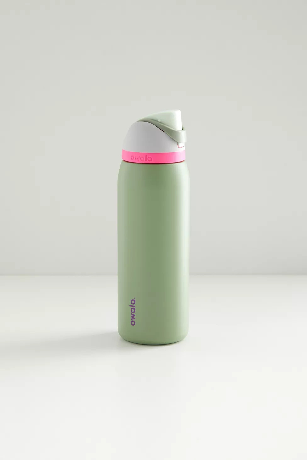 Owala FreeSip 40 oz Water Bottle | Urban Outfitters (US and RoW)