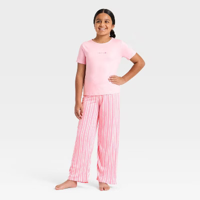 Girls' 3pc Flowers Short Sleeve Pajama Set - Cat & Jack™ Pink L | Target