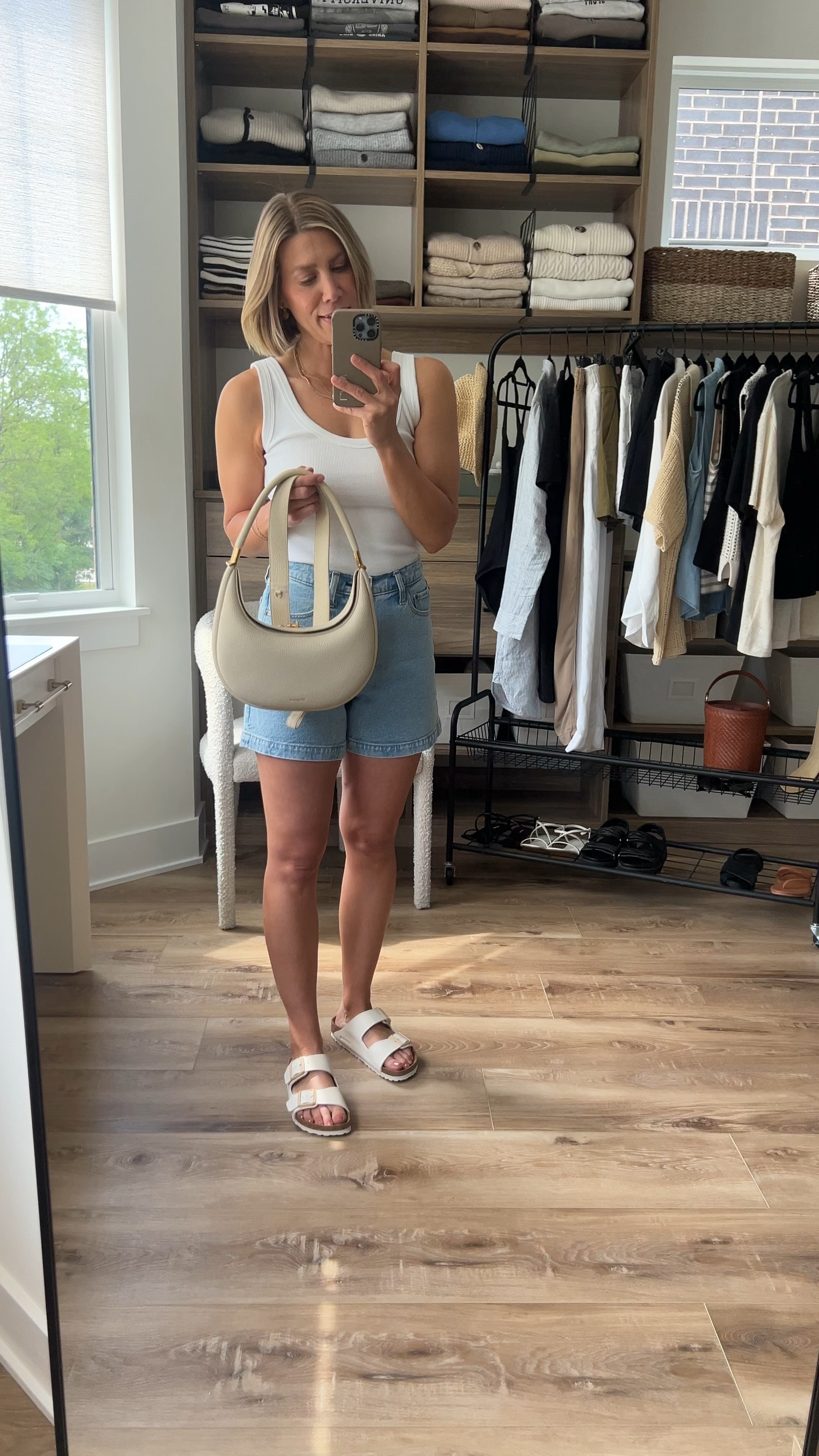 Ivory Summer Handbag

#LTKVideo #LTKItBag #LTKStyleTip