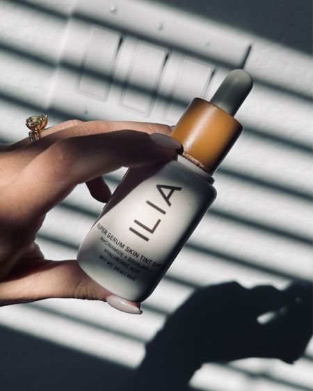 My absolute favorite skin tint! It has SPF and is super lightweight so it’s great for daytime looks!☀️☀️
I love Ilia!🩷#LTKMostLoved

#LTKbeauty #LTKfindsunder50