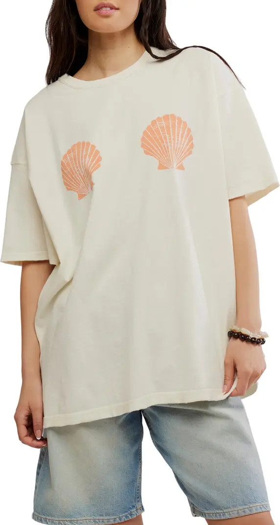 Shell Oversize Cotton Graphic T-Shirt | Nordstrom