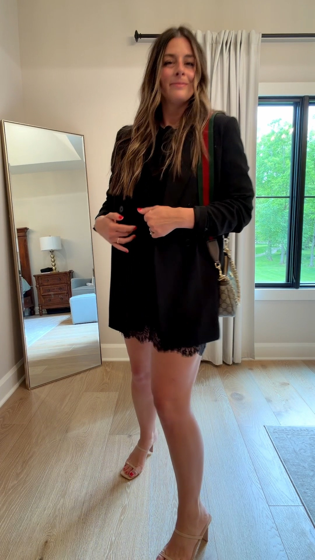 Date night outfit idea // summer style // lace trim satin shorts and over sized blazer