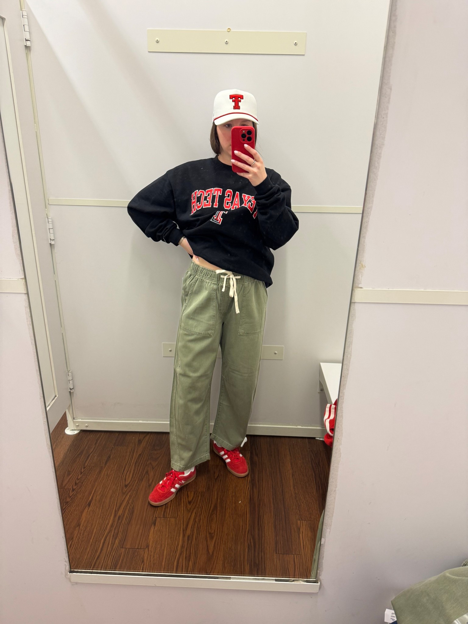 Gap pull on jeans #gap #gapfactory #barreljeans #pullonjeans 

#LTKFindsUnder50 #LTKSpringSale #LTKSaleAlert