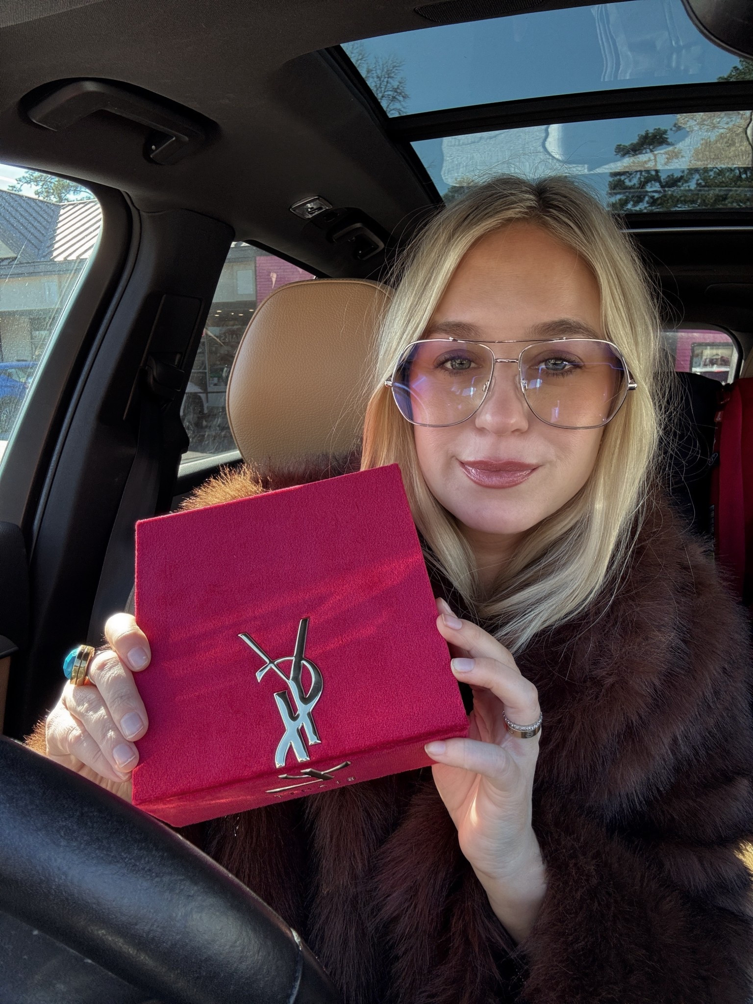 Its the orange blossom notes in my new signature scent that i looooove  - i wear the intense

#LTKBeauty #LTKstorytime