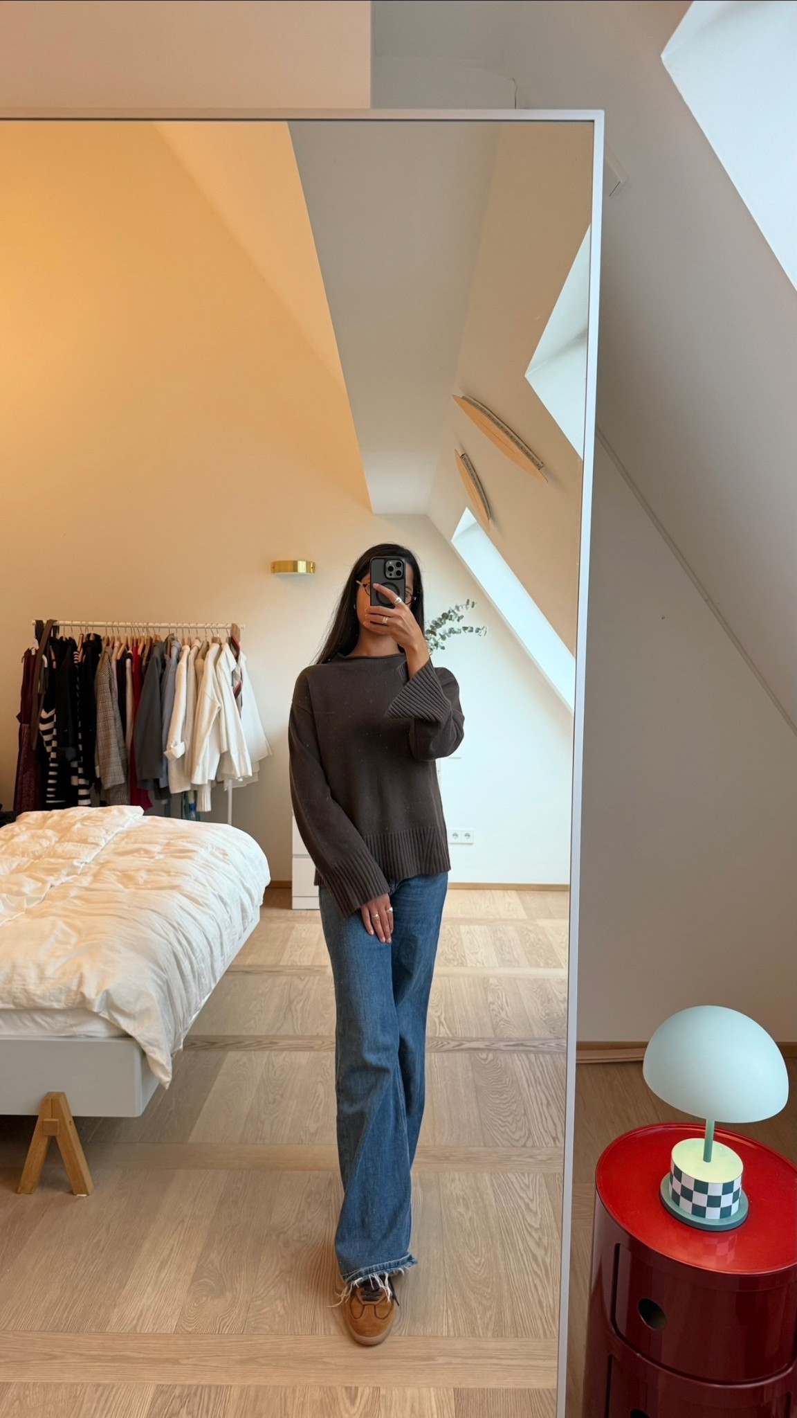 Mein favourite Kaschmir Pullover von „FTC Cashmere“ - butterweich, blickdicht, super natürlich fallend und ein richtig schönes Schokobraun 🍫🧶 

#LTKeurope #LTKautumn #LTKdeutschland