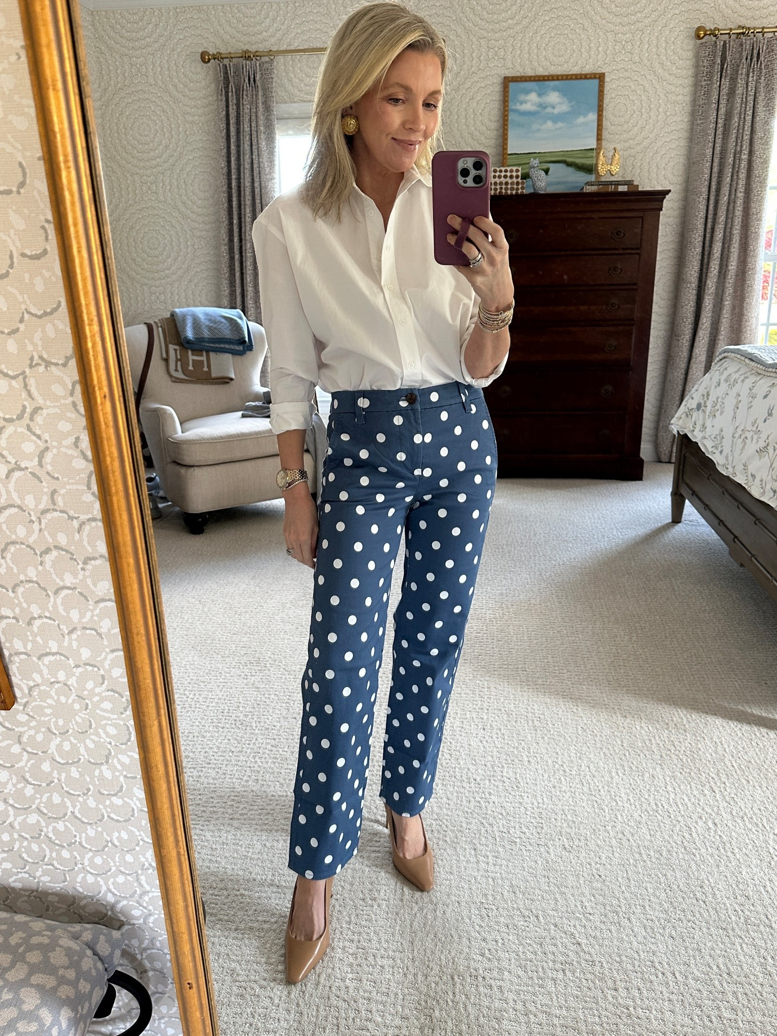 Pants run TTS - I am wearing a size 0. I wore them to work today and after 11 hours, they were still holding up great!  They’re on sale too!

Wearing an XS in the Julia Amory button down  