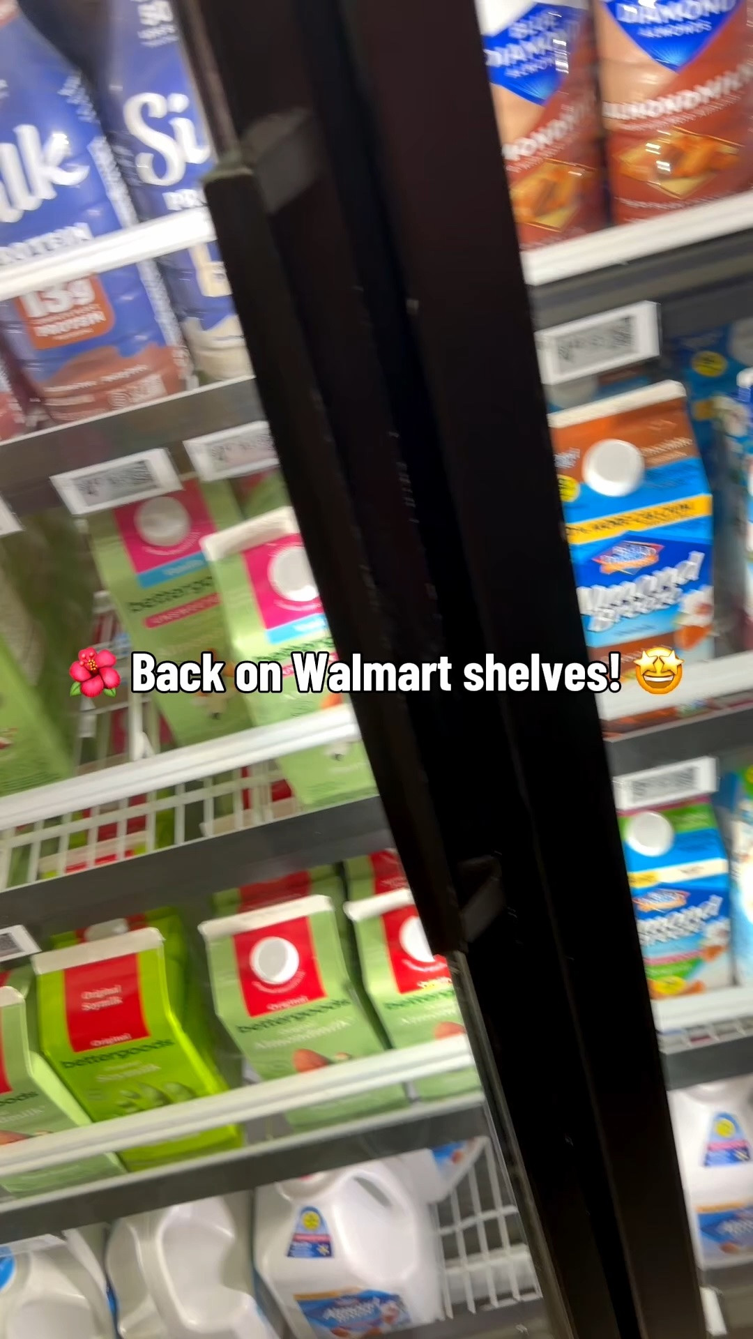 Moana TruMoo Strawberry Milk has returned & the packaging is adorable 😍🍓🍌🌺 



#disney #moana #yum #foodie #foodblog 
#walmartfinds #foodblogger #tropicalvibes

#LTKKids #LTKfoodie