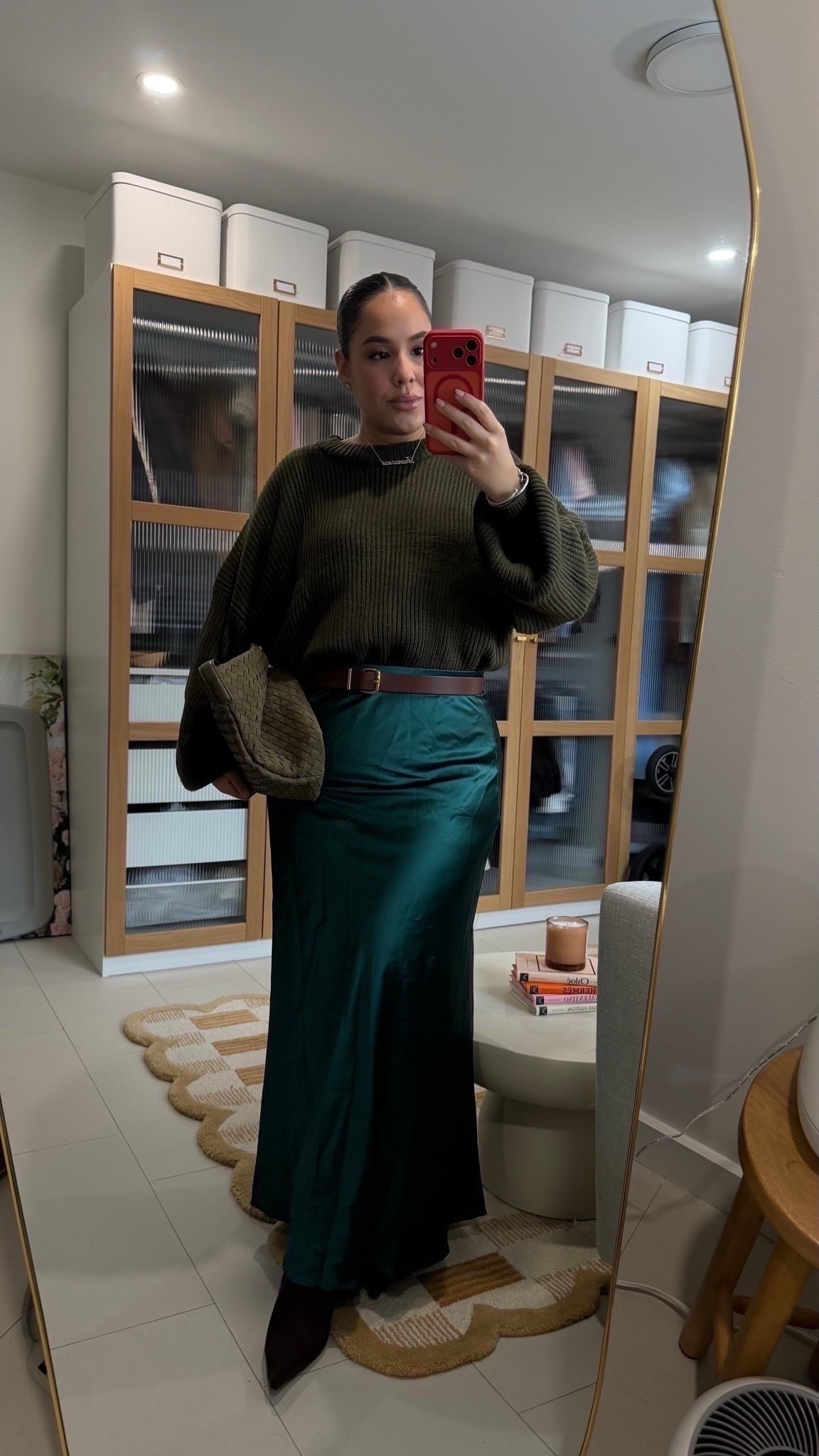 This oversized chunky knit sweater and satin maxi skirt combo is perfect for the office holiday party. Wearing size L in everything!


#LTKHoliday #LTKMidsize #LTKSeasonal