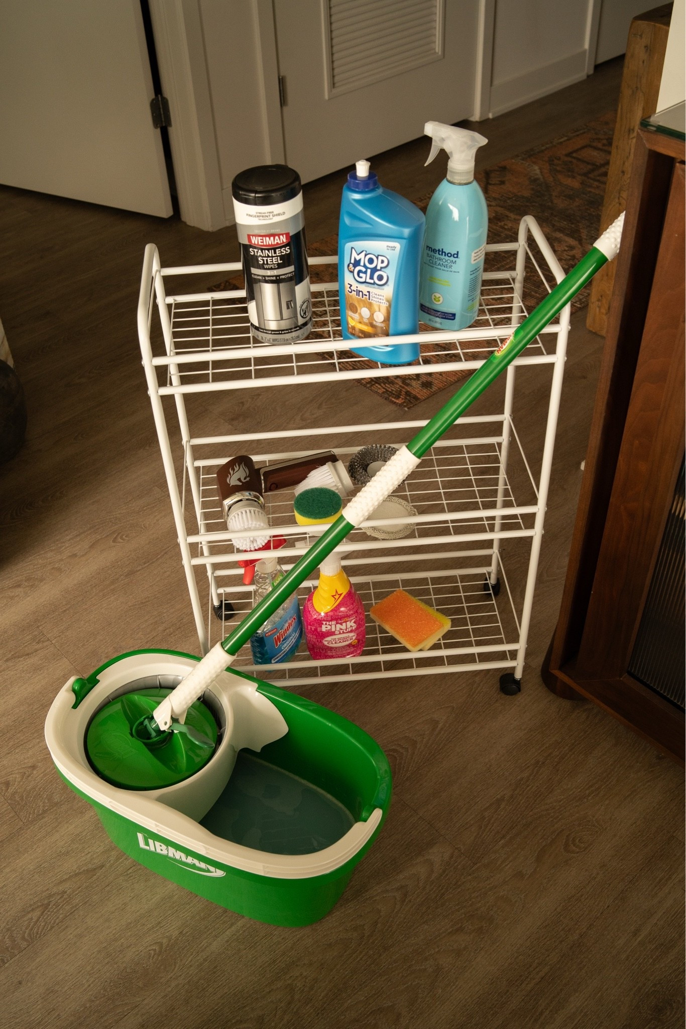 Some of my favorite cleaning picks from @acehardware for a reset, just in time for summer hosting season! #mylocalace #ad #acehardware