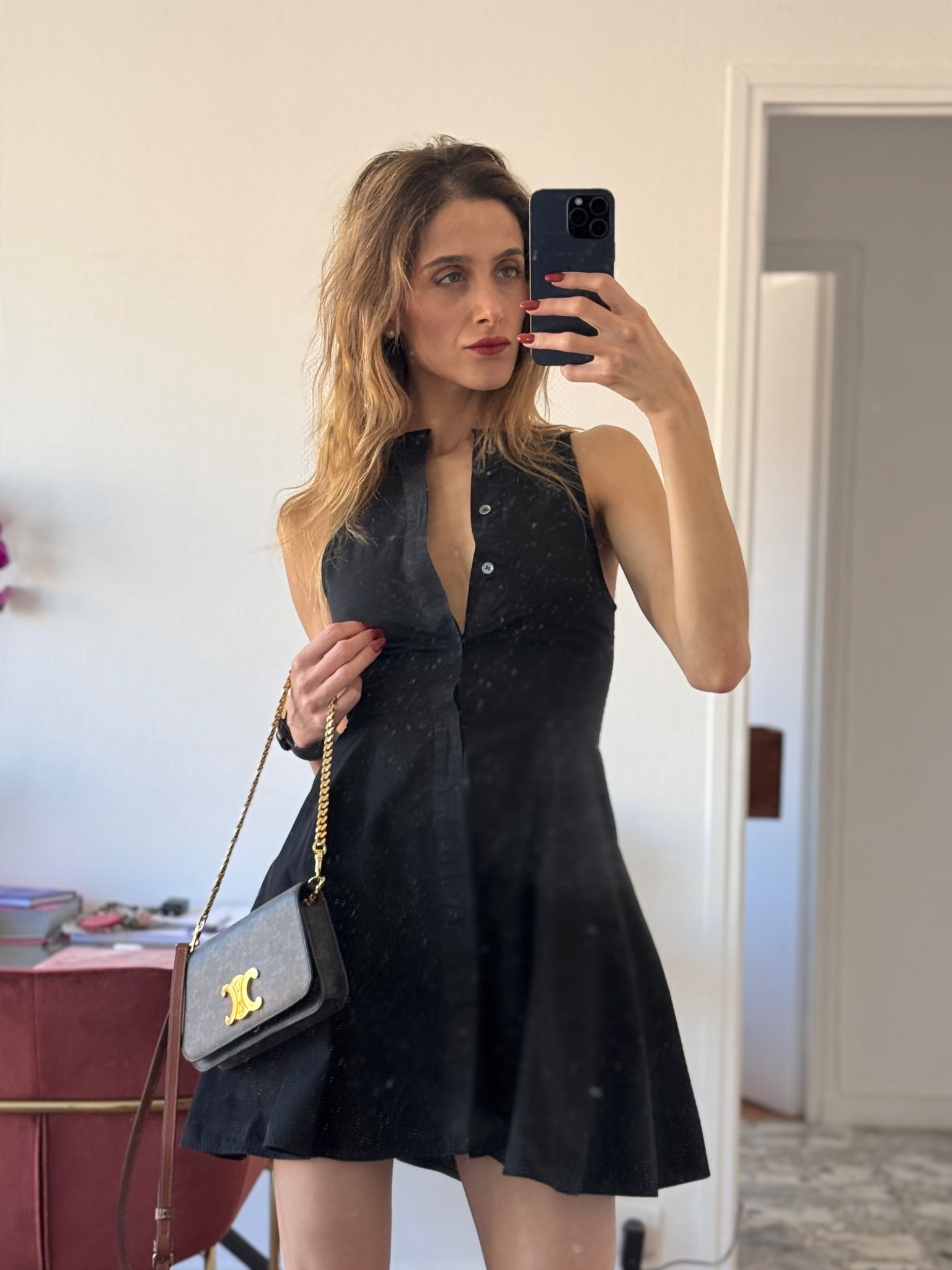 Minimal Look for the Weekend 

#minimallook #blackdresslovers

#LTKfrance #LTKdresses #LTKspring