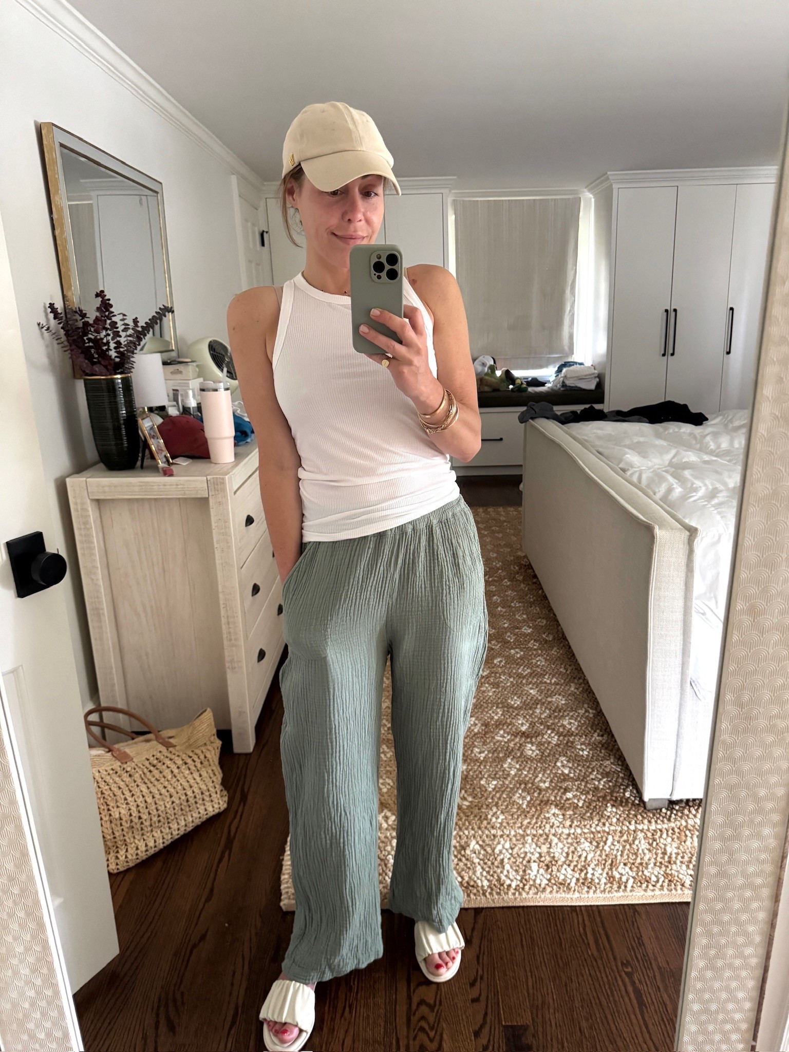 Easy breezy summer outfitt

#LTKStyleTip #LTKFindsUnder100 #LTKSeasonal