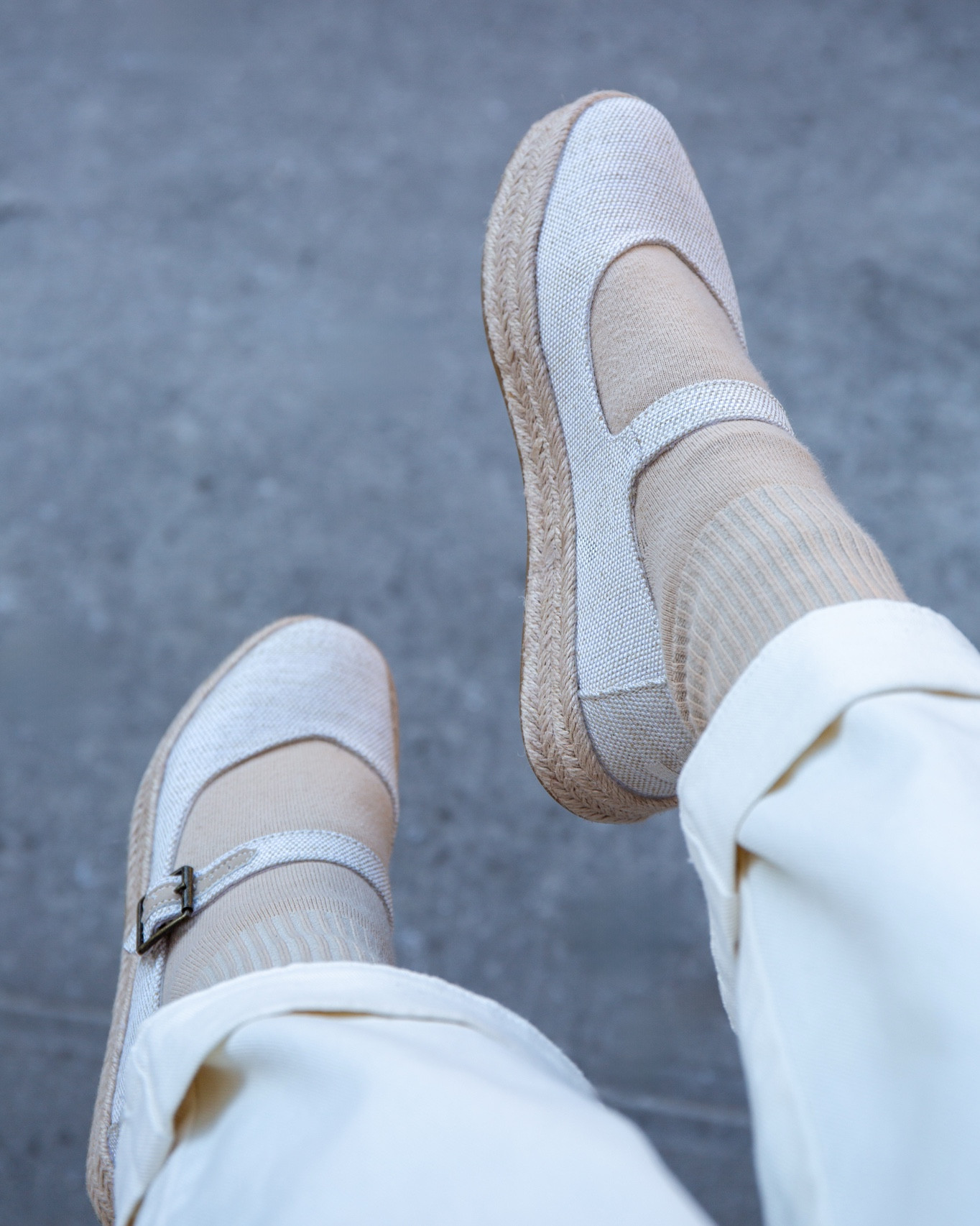 Neutral tones, timeless layers. Effortlessly polished for the city. 🤍 @toms
#StreetStyle #NeutralStyle #CityChic #MinimalFashion #OOTD#LTKspringtrends



#LTKSeasonal #LTKPetite #LTKSpringSale