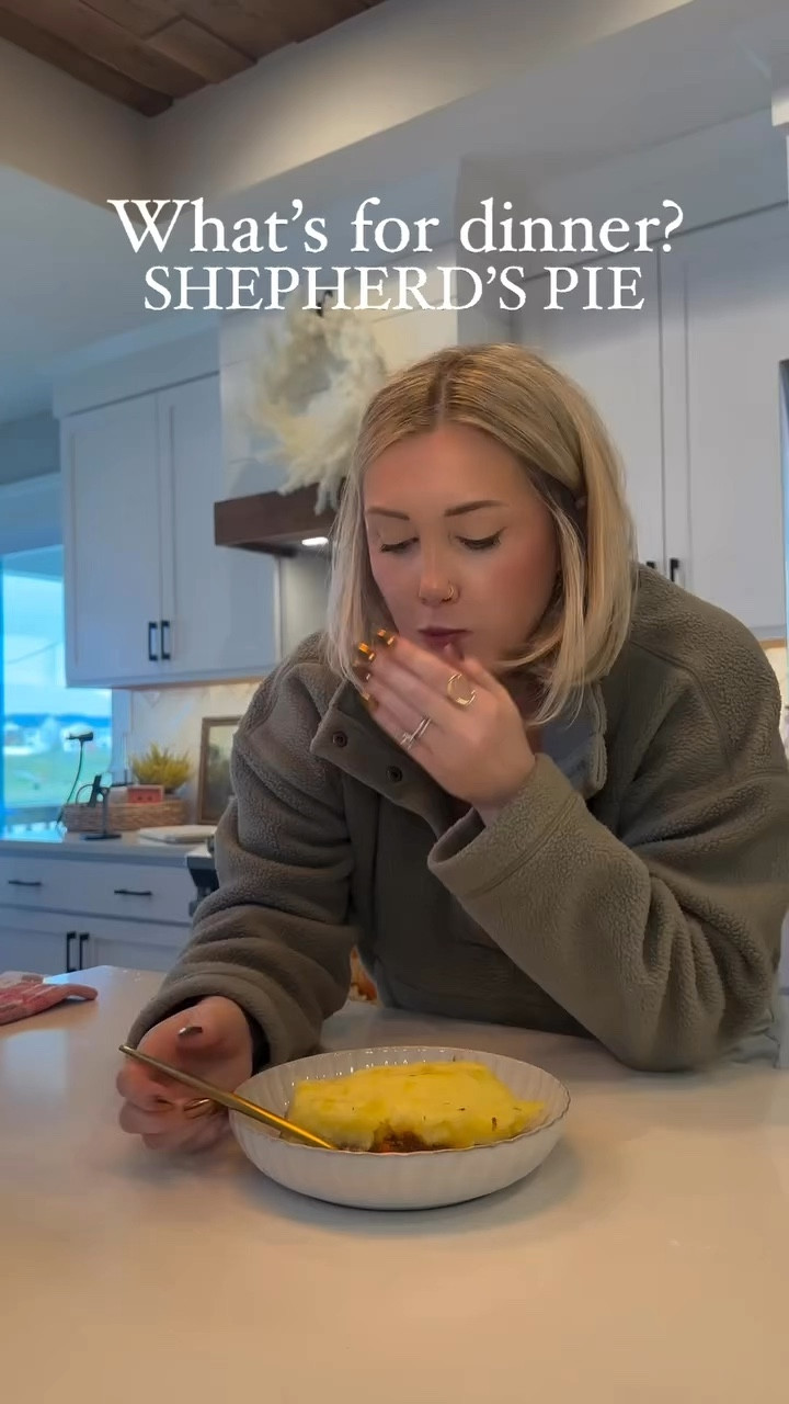 Everything you need in your kitchen for cozy meals 🙂🍂