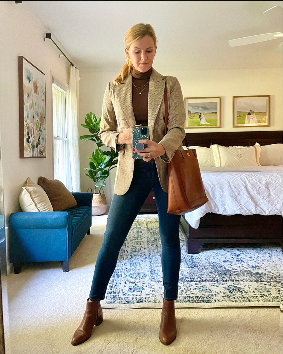Fall outfit idea for casual work day

Plaid blazer - sized up one for more room in shoulders & more oversized look
Ribbed long sleeve turtleneck - fitted and true to size, good for layering!
High waisted skinny jeans - good stretch & fit true to size
Brown leather boots - comfy & true to size

#LTKunder50 #LTKSeasonal #LTKstyletip