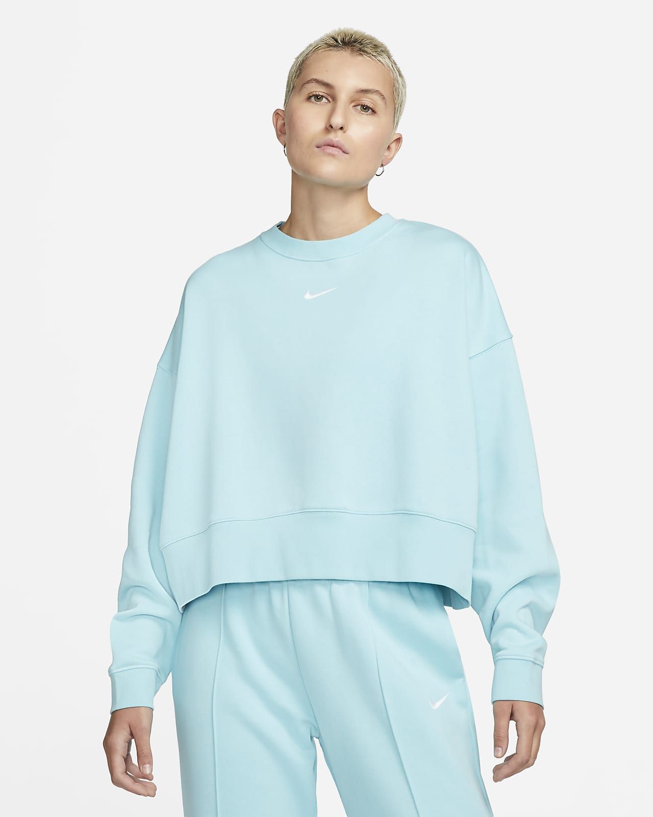 Nike Sportswear Collection Essentials | Nike (US)