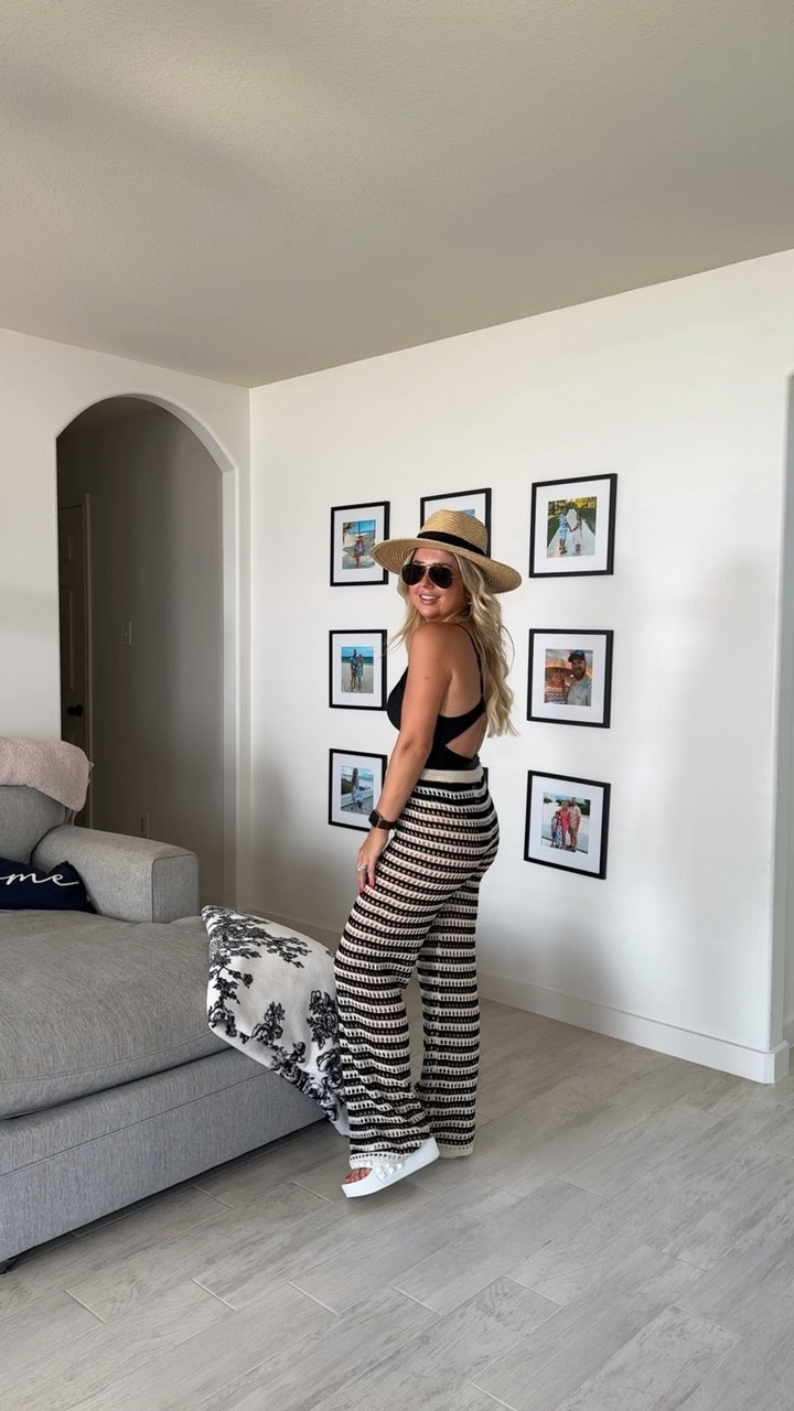 Beach outfit 
Size small
Sandals tts

#LTKFindsUnder100 #LTKShoeCrush #LTKSwim