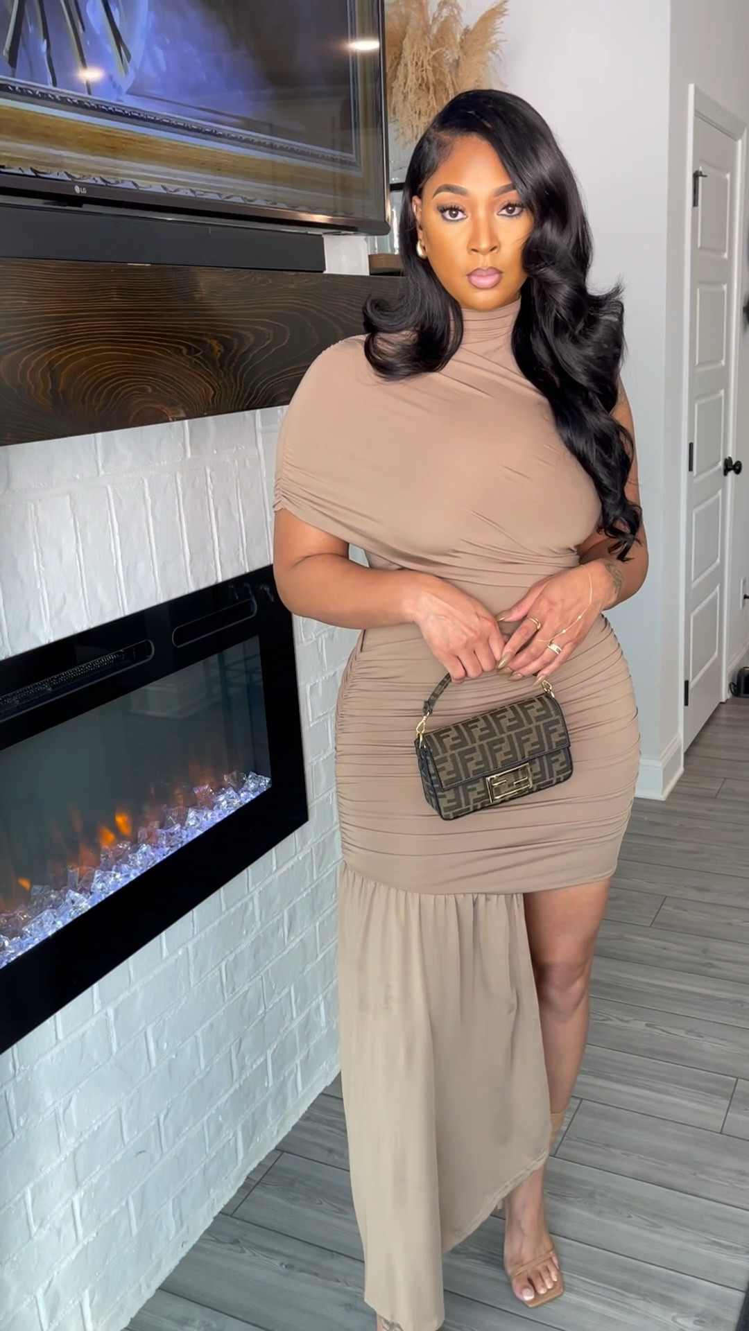 ✨GRWM✨ This Dress is Everything ❤️ Comes in Multiple Colors. Perfect For Date Night. I’m Wearing a Size Medium. 


#LTKParties #LTKFindsUnder100 #LTKStyleTip