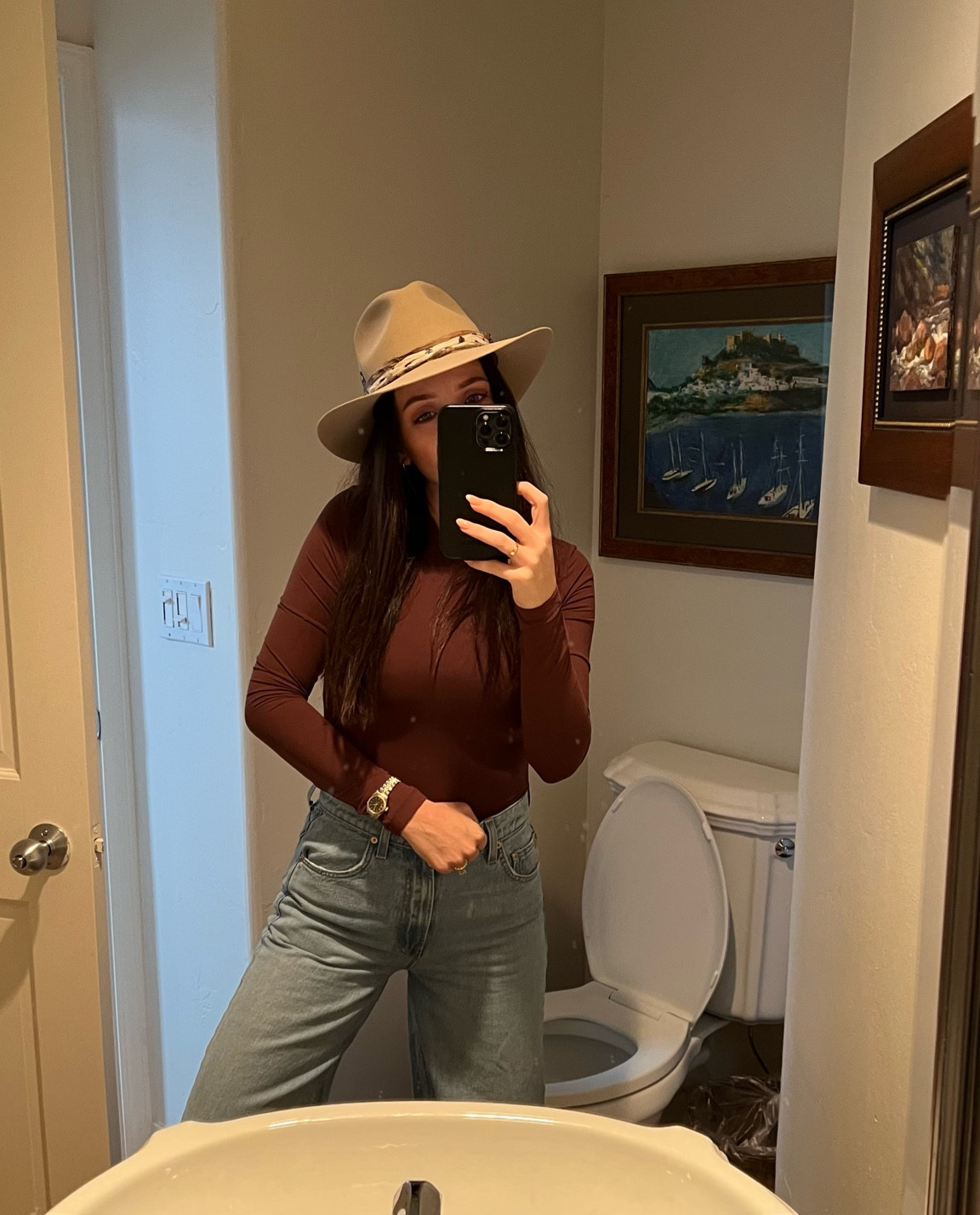 bodysuit S
jeans 23 (they run big)

#jeans #bodysuit #datenight #nightout #travel 

#LTKunder50 #LTKsalealert #LTKstyletip