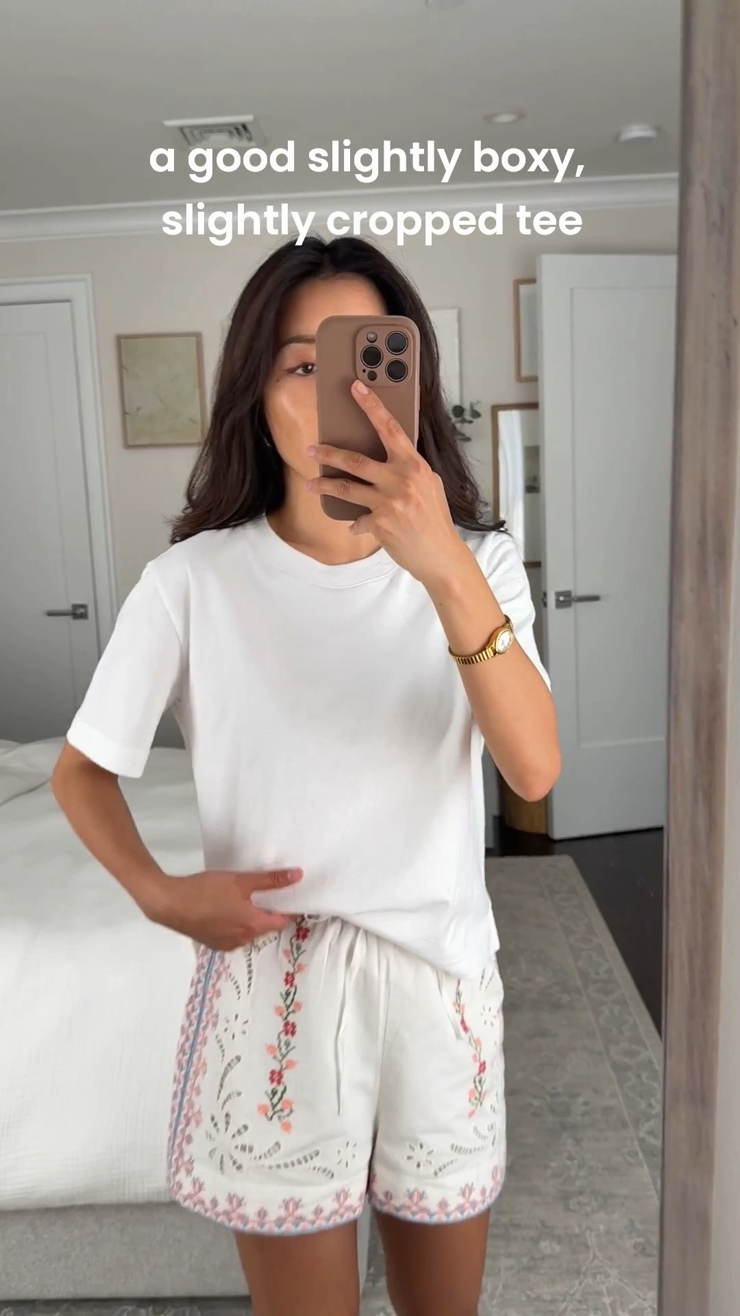 • Jcrew white cotton tee xxs, I also have and love the navy 
• Sezane shorts sold out but found super similar at Zara and linked!
