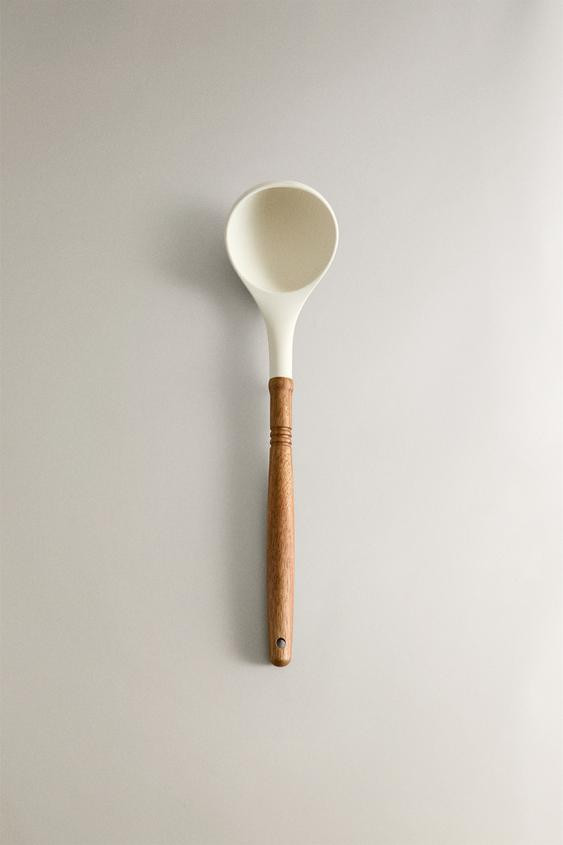 SILICONE AND WOOD LADLE | Zara UK