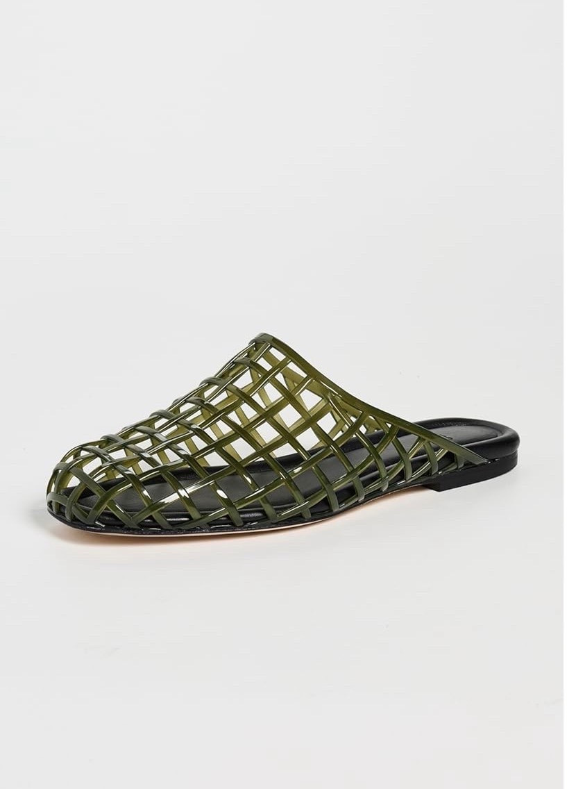 Vince Barcelona Jelly Slides

#LTKgrwm #LTKdayinmylife