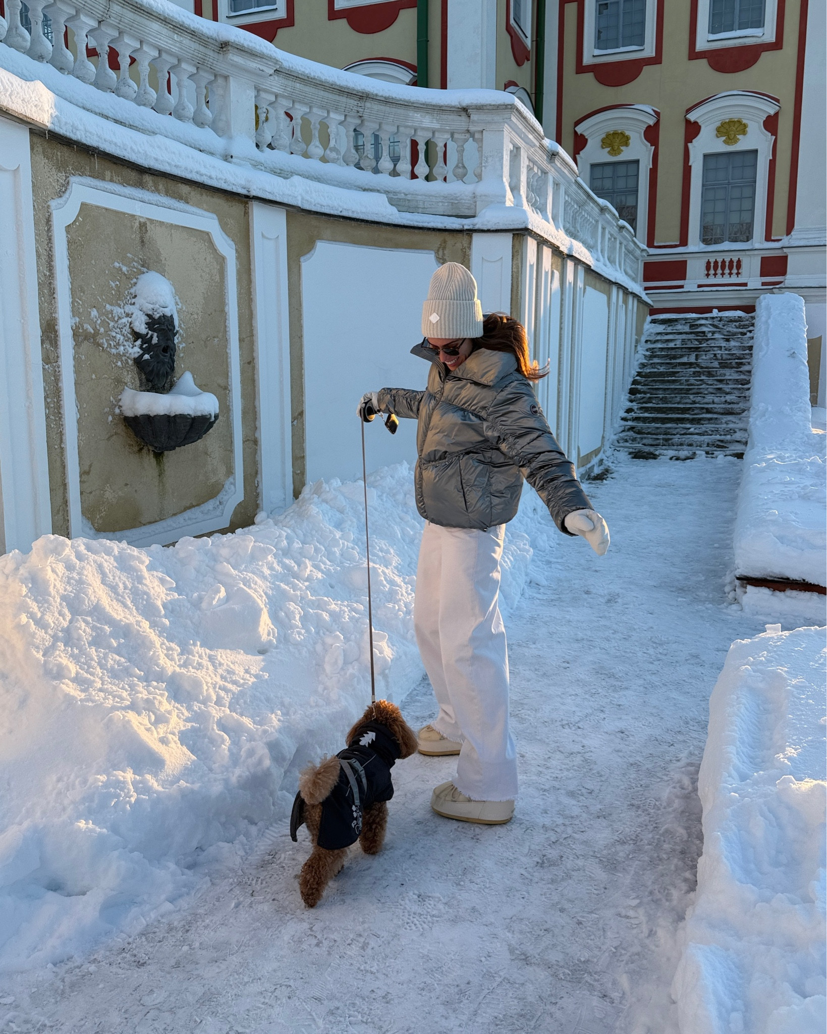 Winter outfit silver puffer jacket moon boots white jeans

#LTKeurope #LTKtravel #LTKwinter