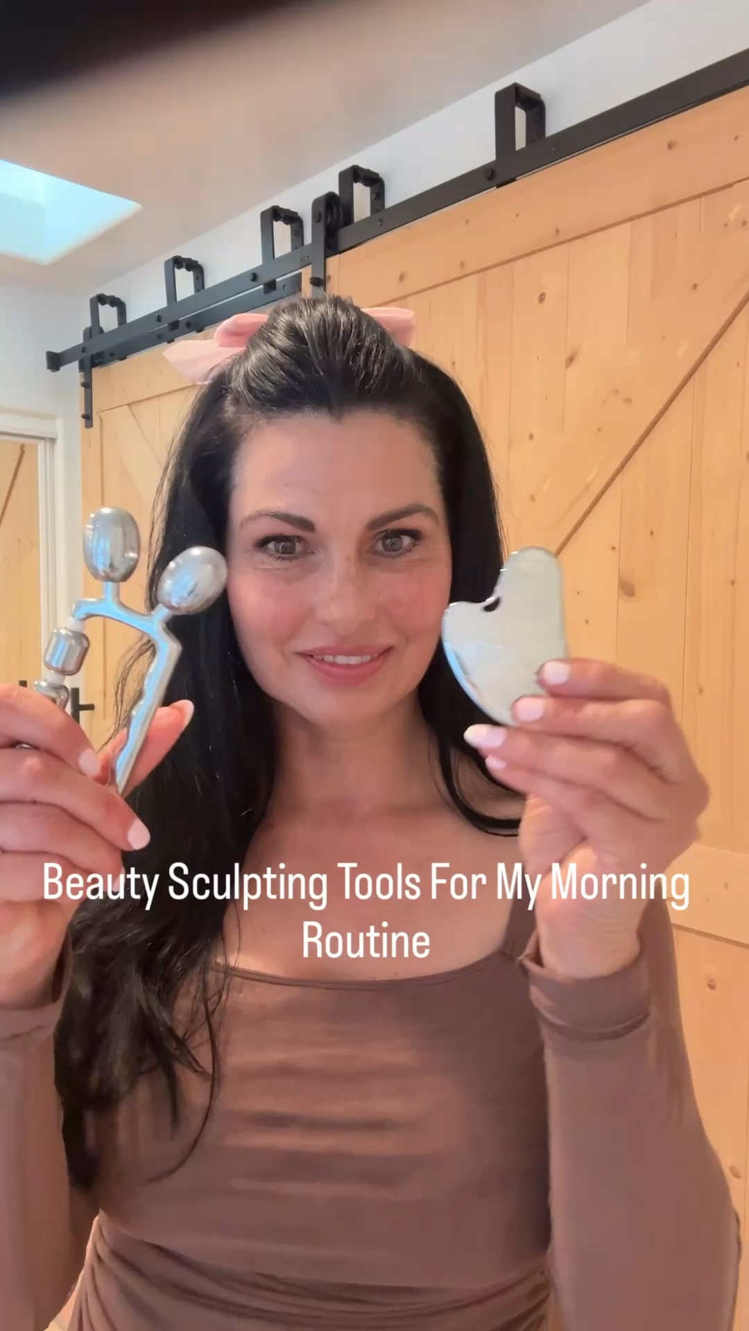 Yeamon Beauty’s Stainless Steel Beauty Sculpting Tools, The Gua Sha & Face Roller, Are An Important Part Of My Morning Routine. 💕

I Use The Non-Slip Gua Sha To Reduce Tension, Scupt And For Lymph Drainage.

The Rolling Naturally Cool Massager is Great For Depuffing, Smoothing , And Increasing Circulation. 🩷

#marneystidbits #beautytools

#LTKfindsunder50 #LTKbeauty #LTKVideo