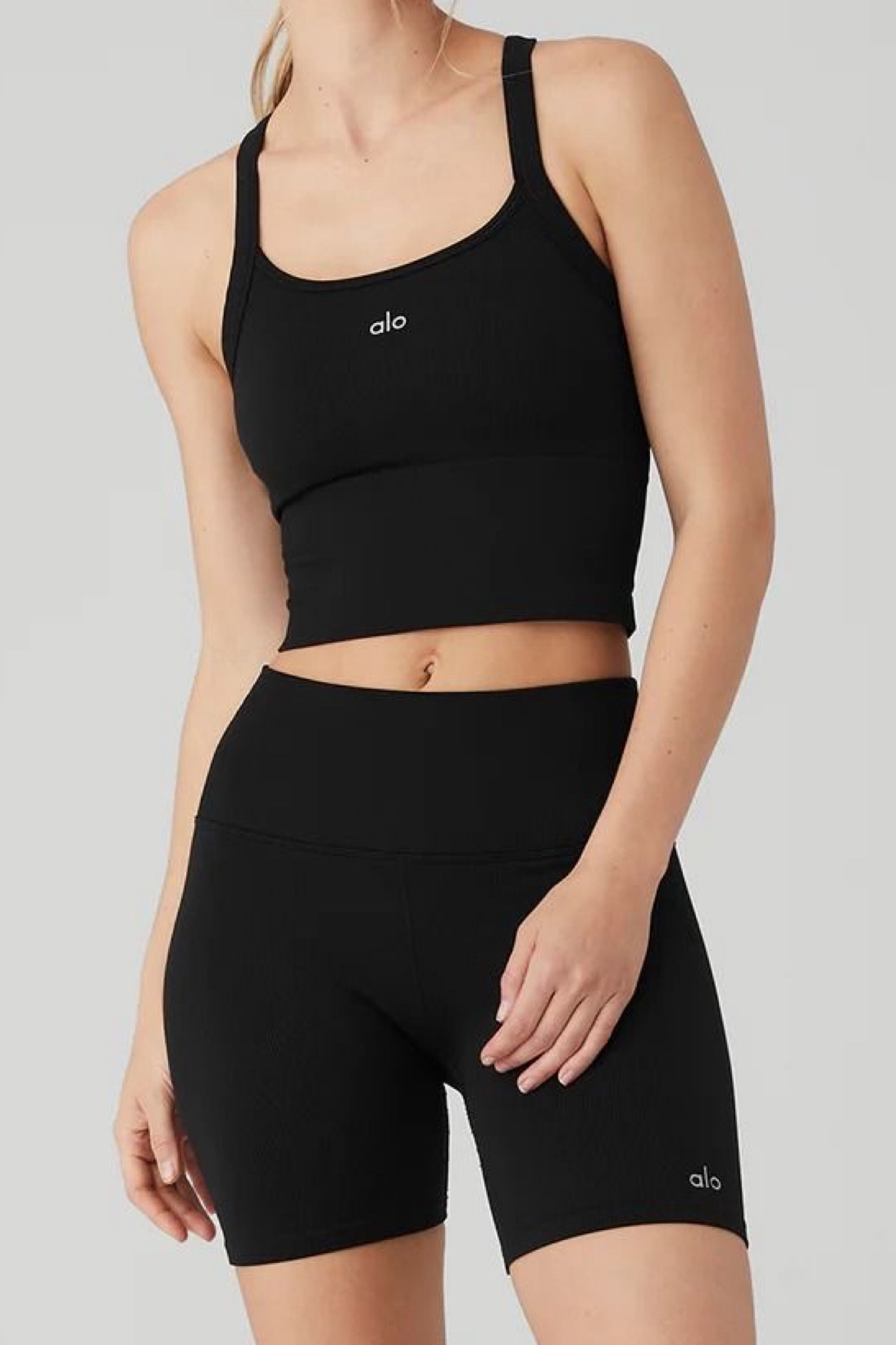 ALO is 30% OFF !! 

#LTKsalealert #LTKActive 

#LTKfitness