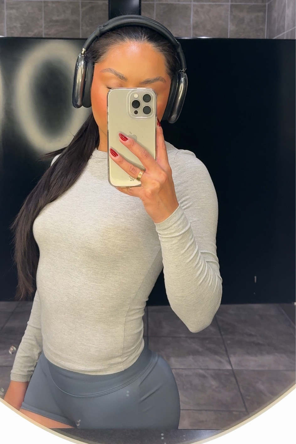 long sleeve shirt xs 

#LTKActive #LTKWorkwear #LTKStyleTip