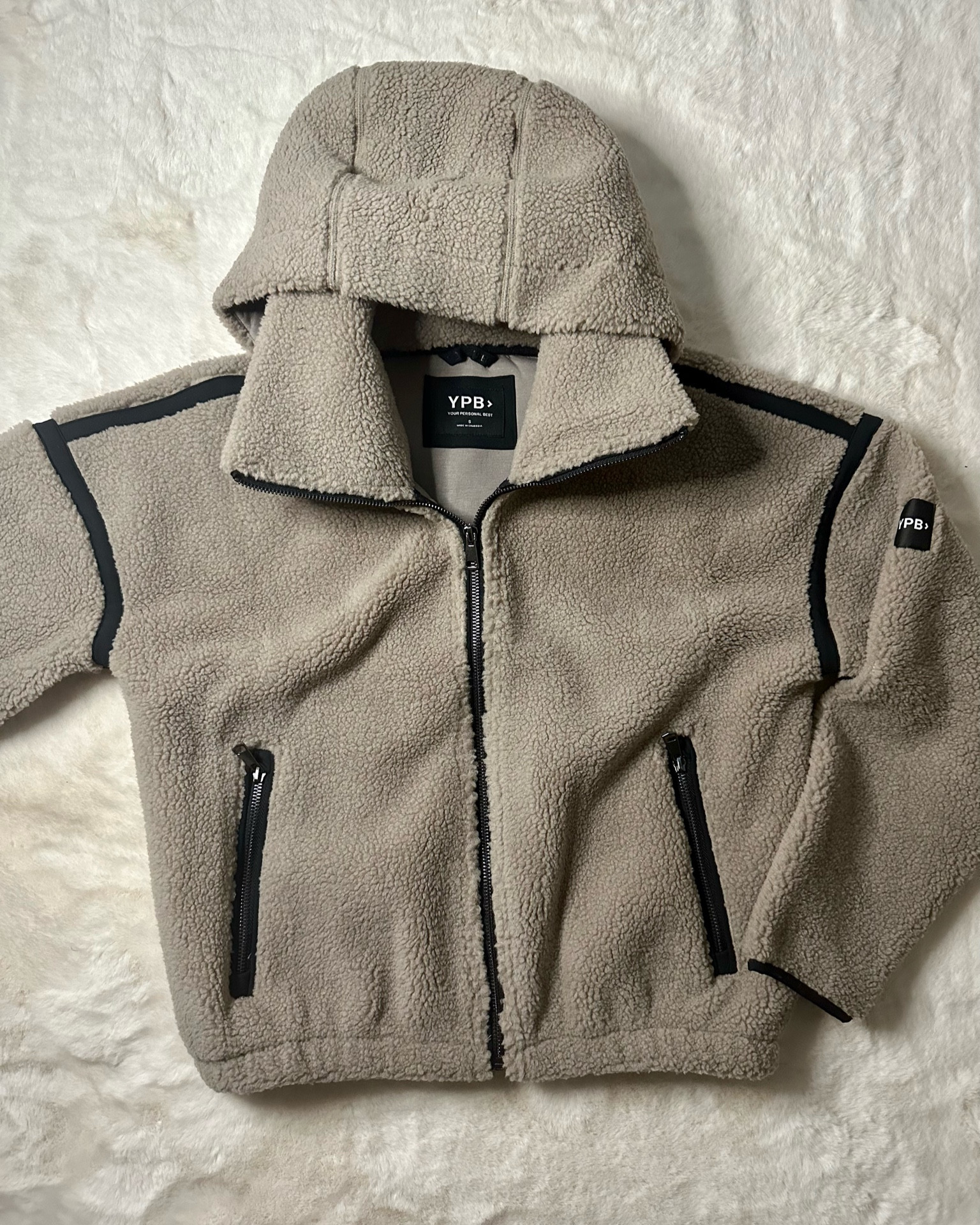 Nothing better than a zip up fleece in the colder months. This one is from Abercrombie. It’s super cozy and it’s ON SALE. 🙌

Follow @jenniferxherron for more inspiration ✨

#LTKstyletip #LTKsalealert #LTKSeasonal