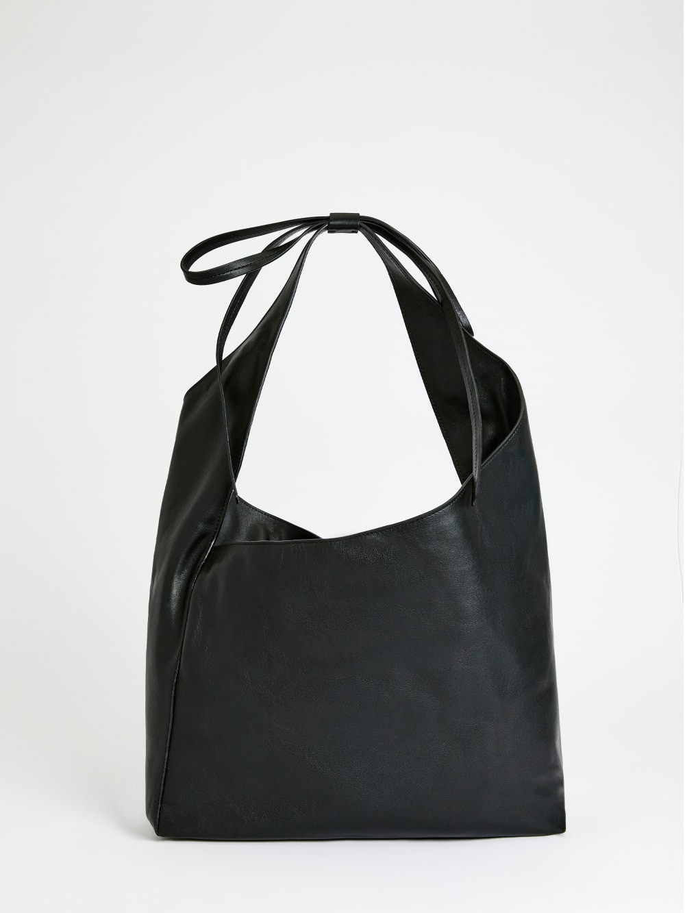 Medium Vittoria Tote Bag | Reformation (Global)