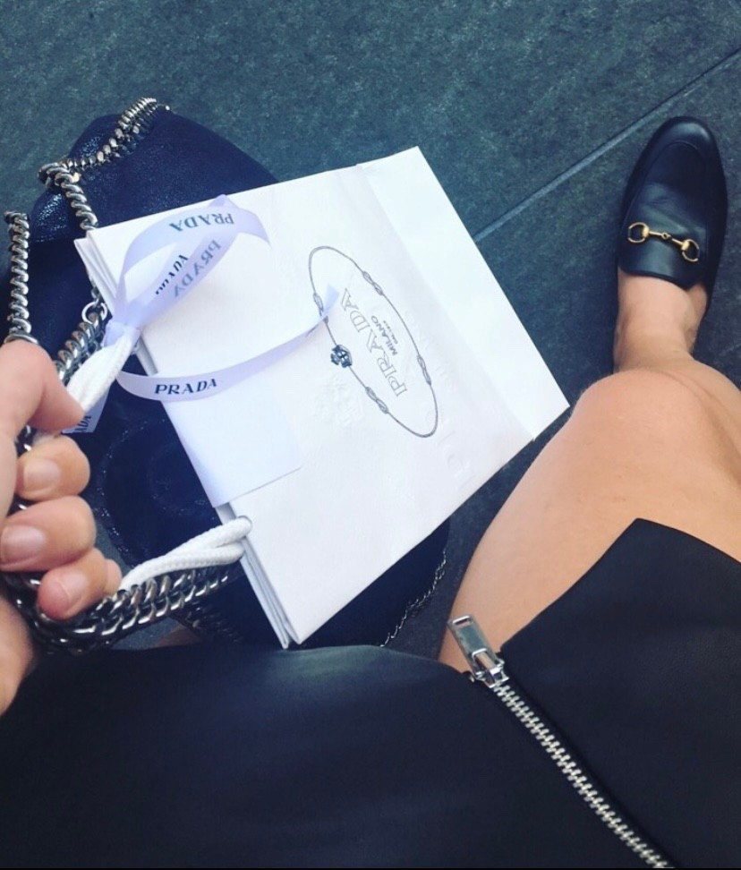 You can’t tell me this bag is not cute anymore. Perfect fit for on the go!  

#LTKShoeCrush #LTKItBag #LTKTall