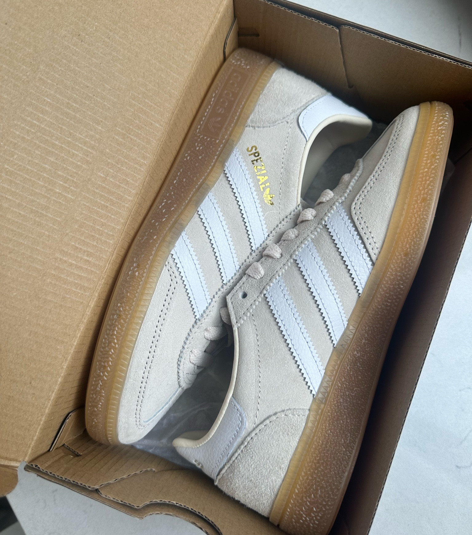 Perfect neutral sneakers 

#LTKshoecrush #LTKSpringSale